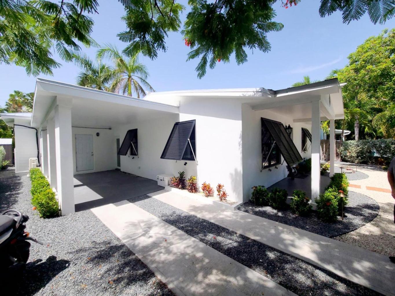 The Enchanted Rose By Last Key Realty Holiday home