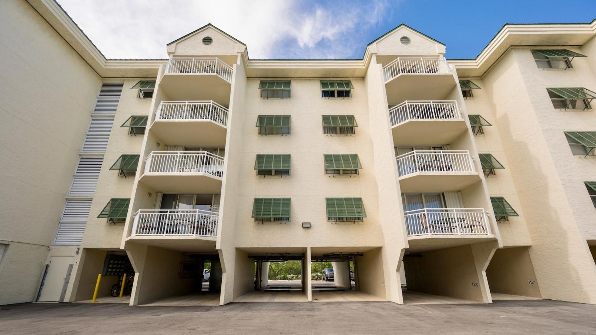Apartment The Larks Landing By Last Key Realty *