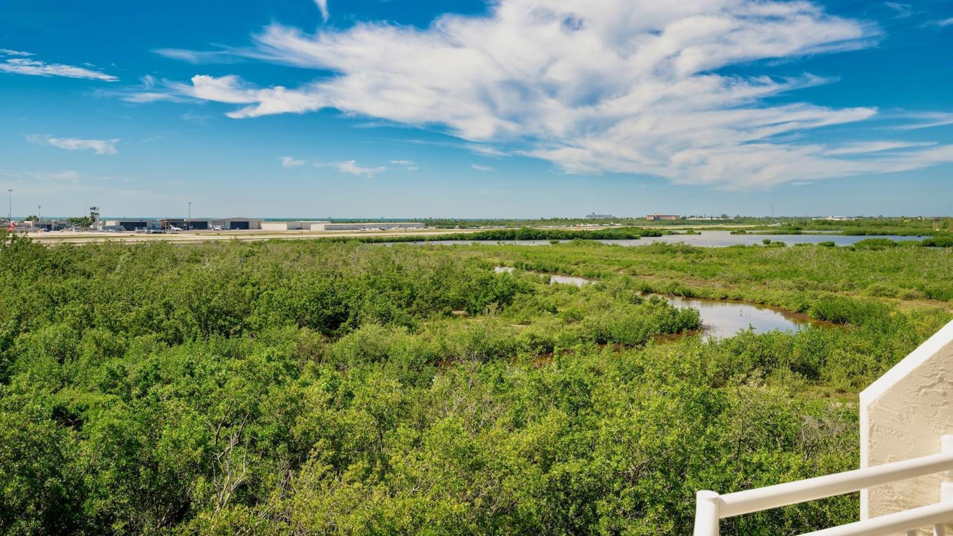 Apartment The Larks Landing By Last Key Realty *