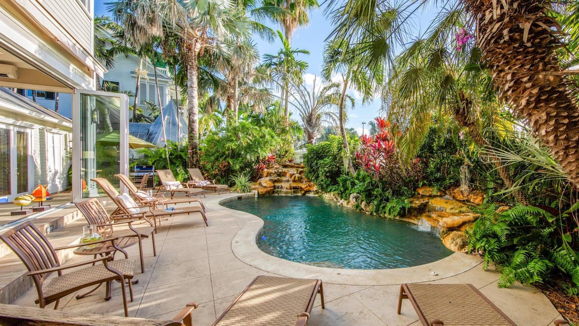 Noonas Mansion By Last Key Realty Key West