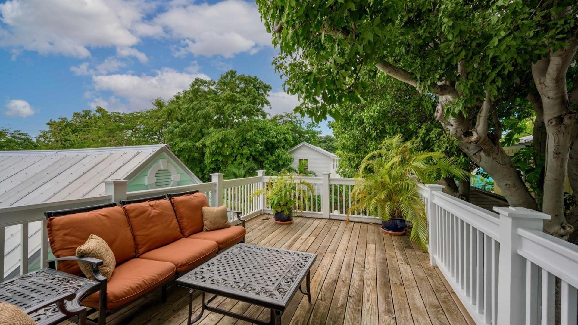 La Grande Reunion By Last Key Realty Key West