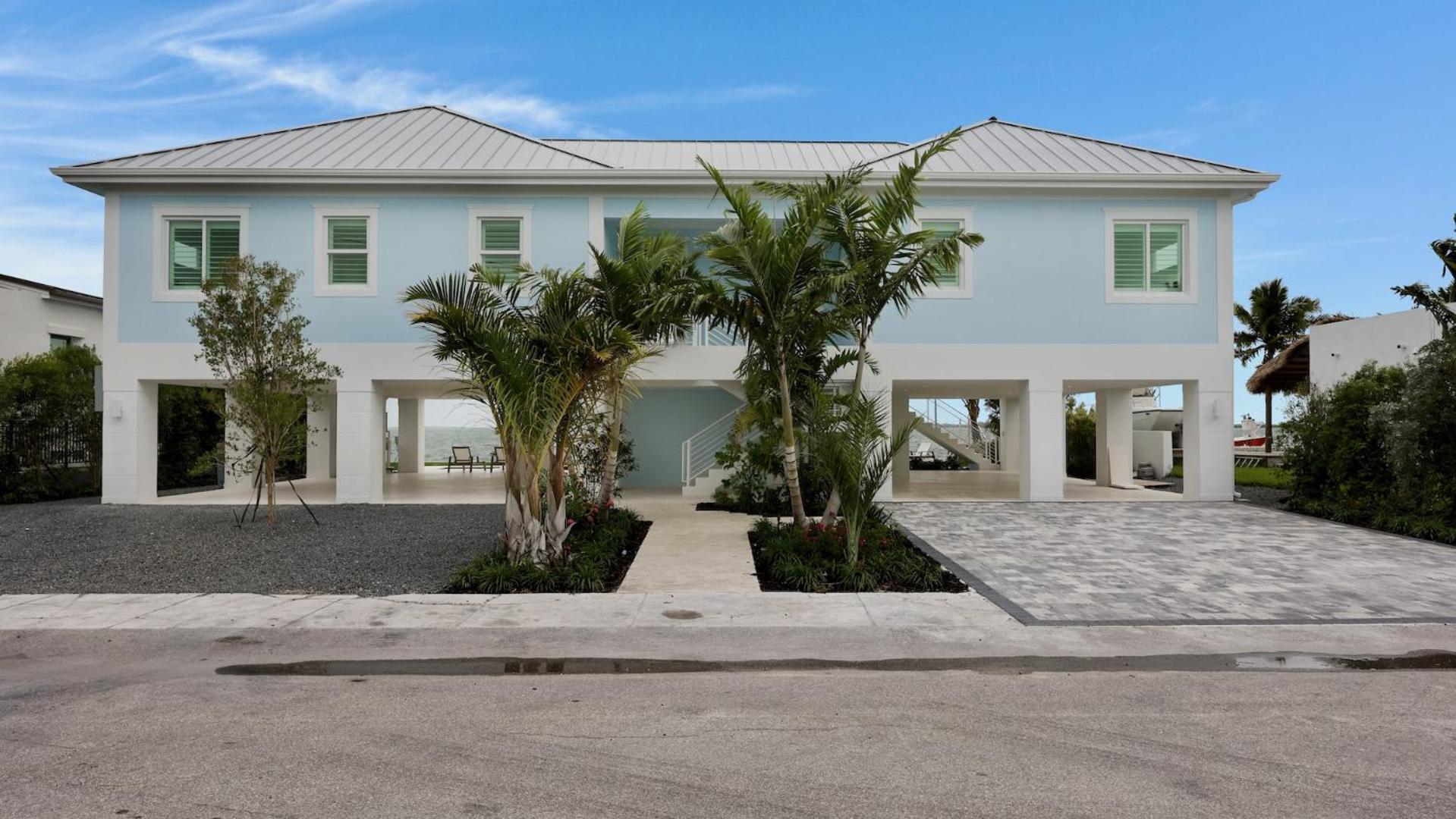 Oceanfront Oasis By Last Key Realty Holiday home Key West