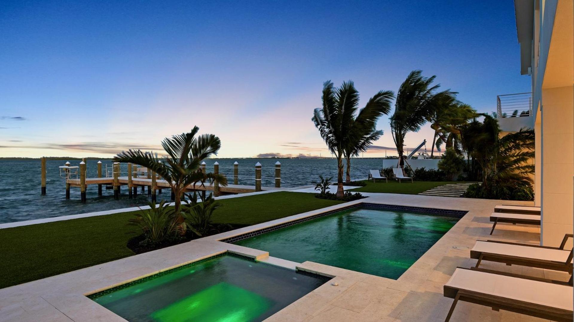 Oceanfront Oasis By Last Key Realty *