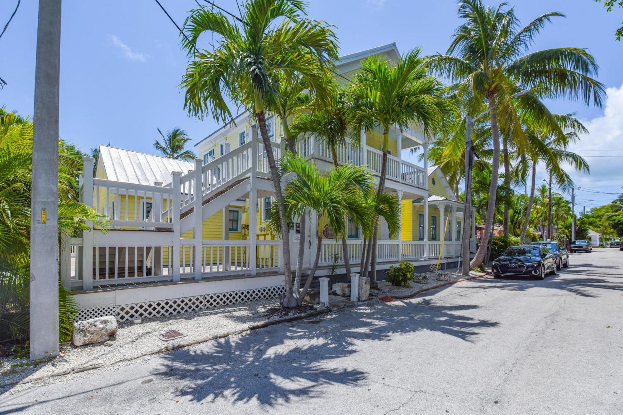Carey's Corner * Key West