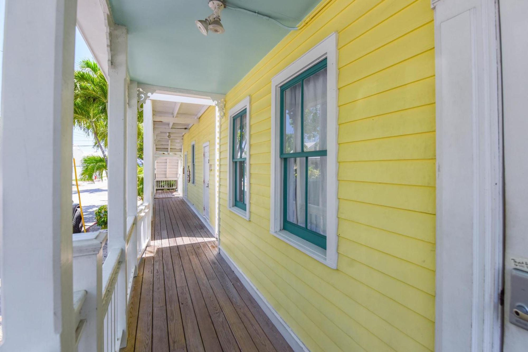 Vangogh * Key West