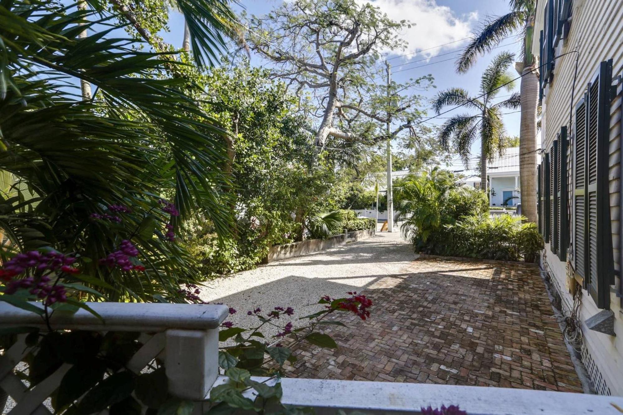 Holiday home Lazy Gecko By Avantstay Walk To Duval St In Month Long Only Key West