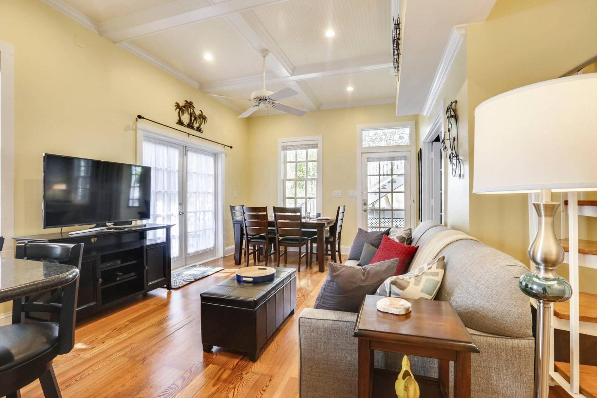 Holiday home Lazy Gecko By Avantstay Walk To Duval St In Month Long Only