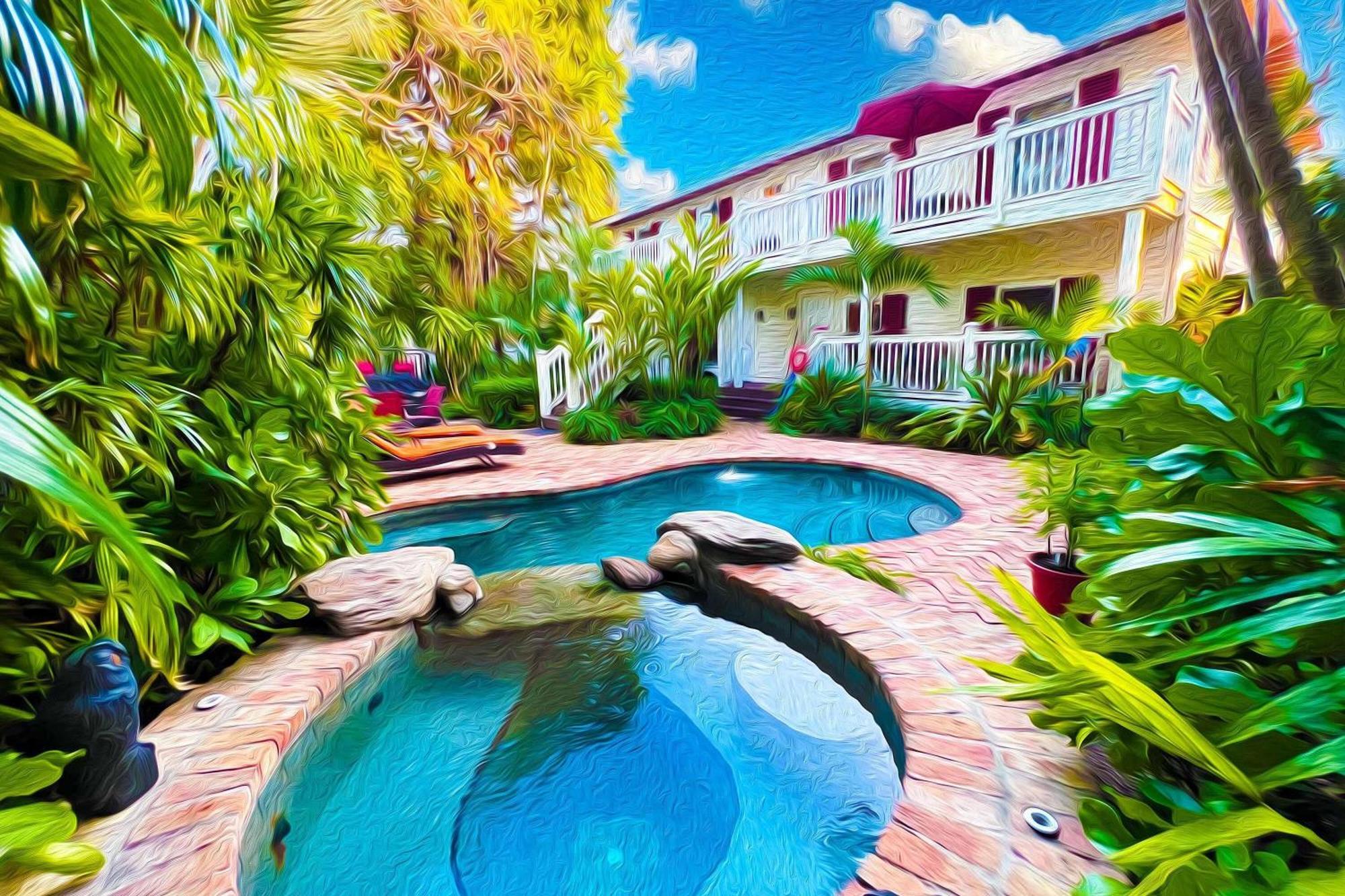 Emmas Secret By Avantstay Heart Of Old Town W Shared Pool Month Long Only Holiday home Key West