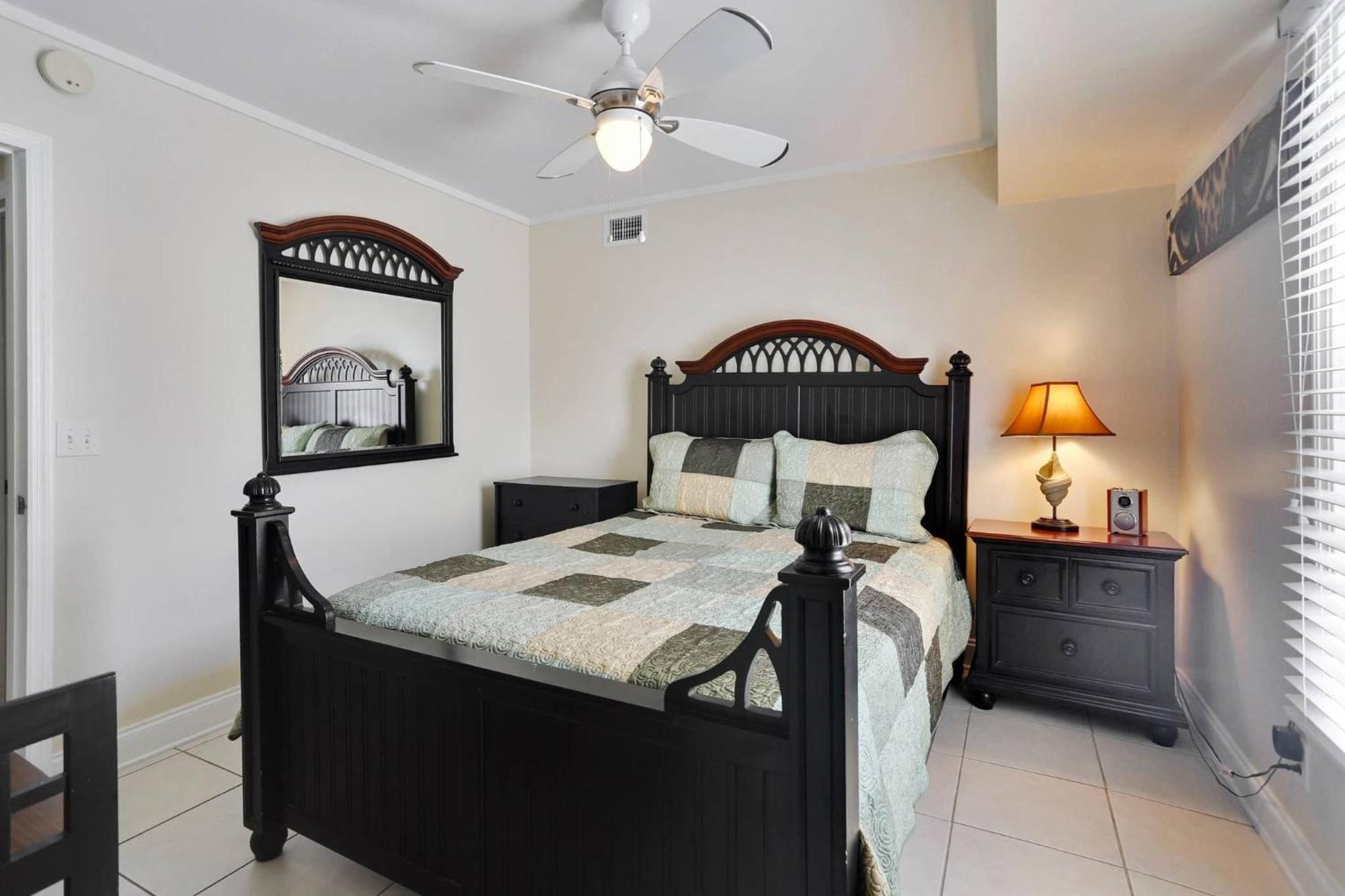 Emmas Secret By Avantstay Heart Of Old Town W Shared Pool Month Long Only Holiday home