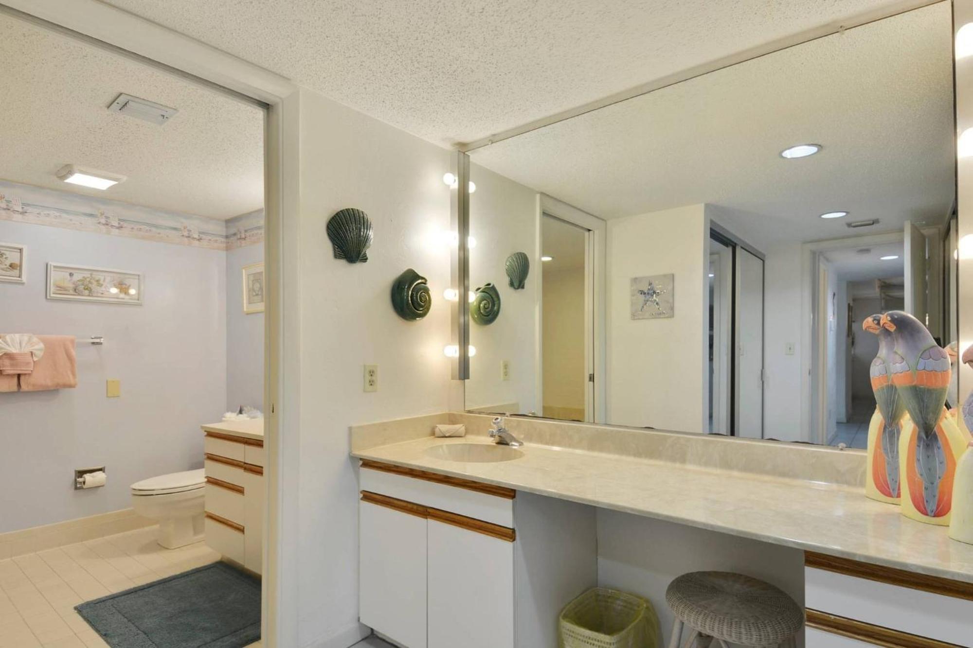 Atlantic Paradise By Avantstay Great Location W Balcony Outdoor Dining Shared Pool Hot Tub Key West