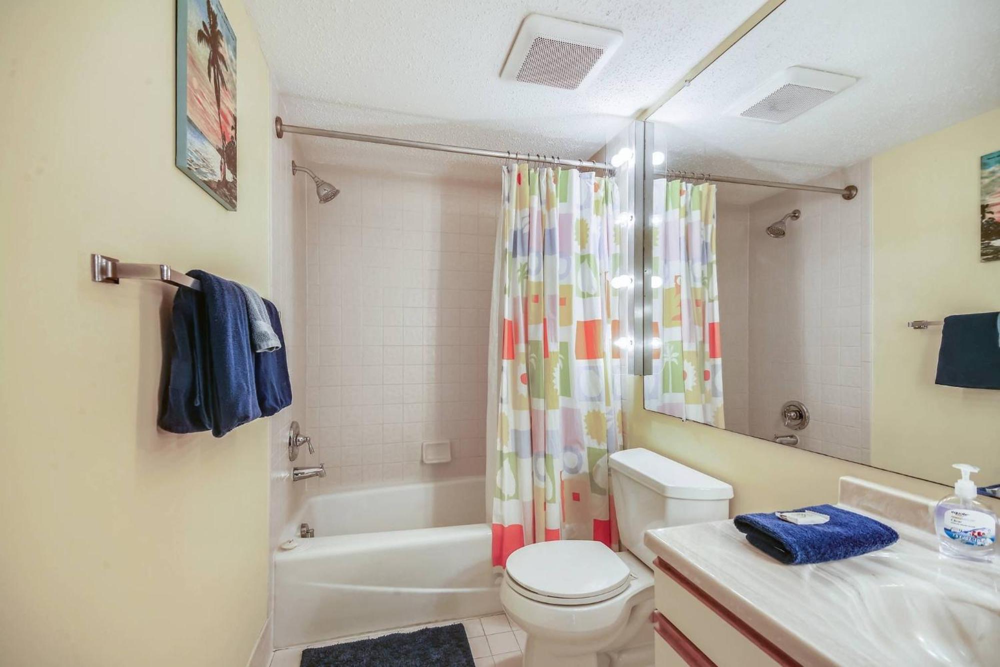 Holiday home Papaya Place By Avantstay Great Location W Balcony Outdoor Dining Shared Pool Hot Tub *