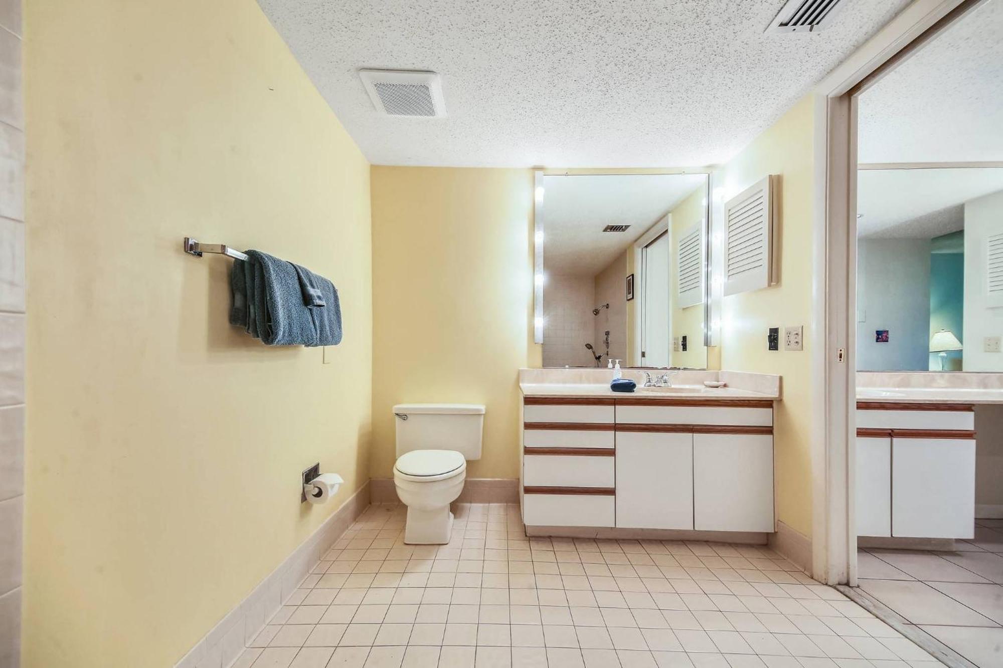 Papaya Place By Avantstay Great Location W Balcony Outdoor Dining Shared Pool Hot Tub Key West