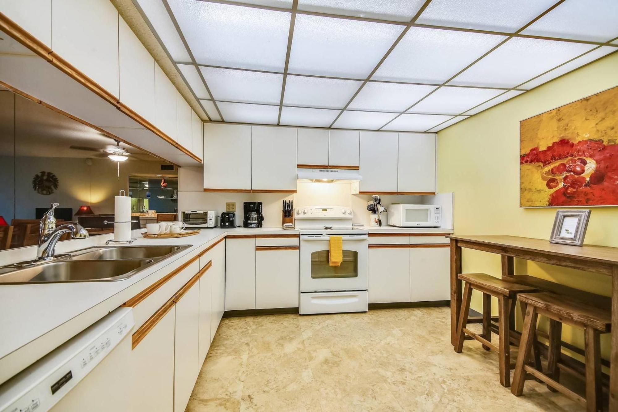 Papaya Place By Avantstay Great Location W Balcony Outdoor Dining Shared Pool Hot Tub *