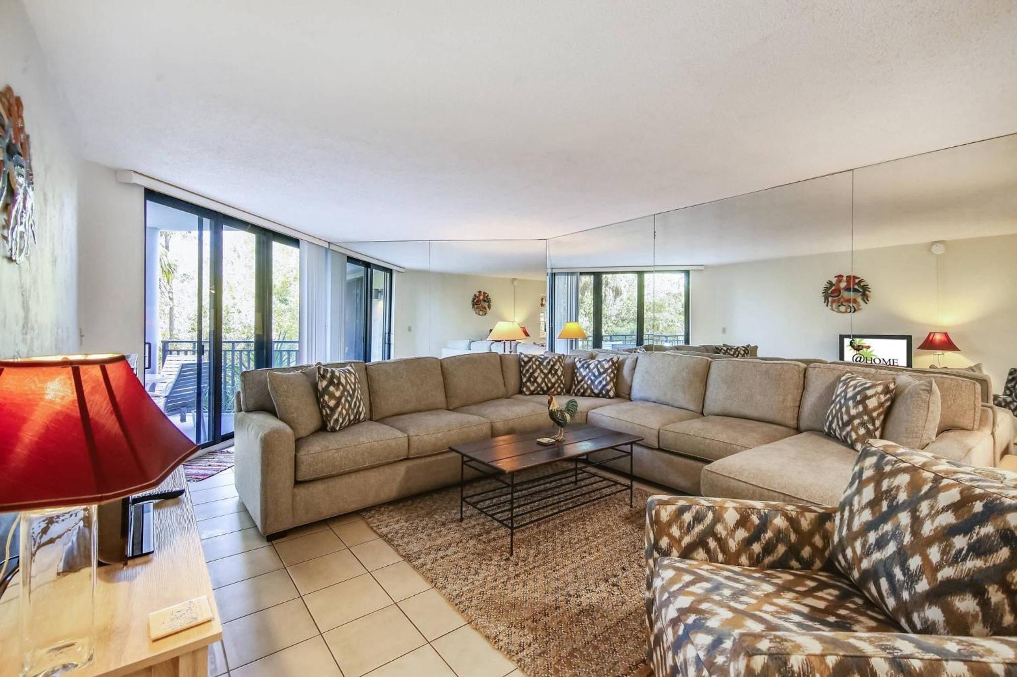 Papaya Place By Avantstay Great Location W Balcony Outdoor Dining Shared Pool Hot Tub