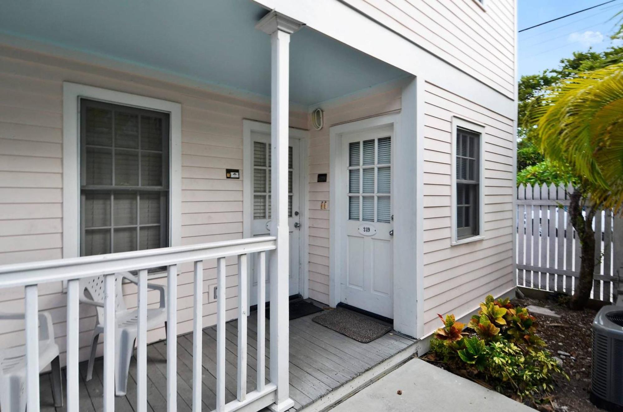 Parrot Perch By Avantstay Old Town W Shared Pool Week Long Only