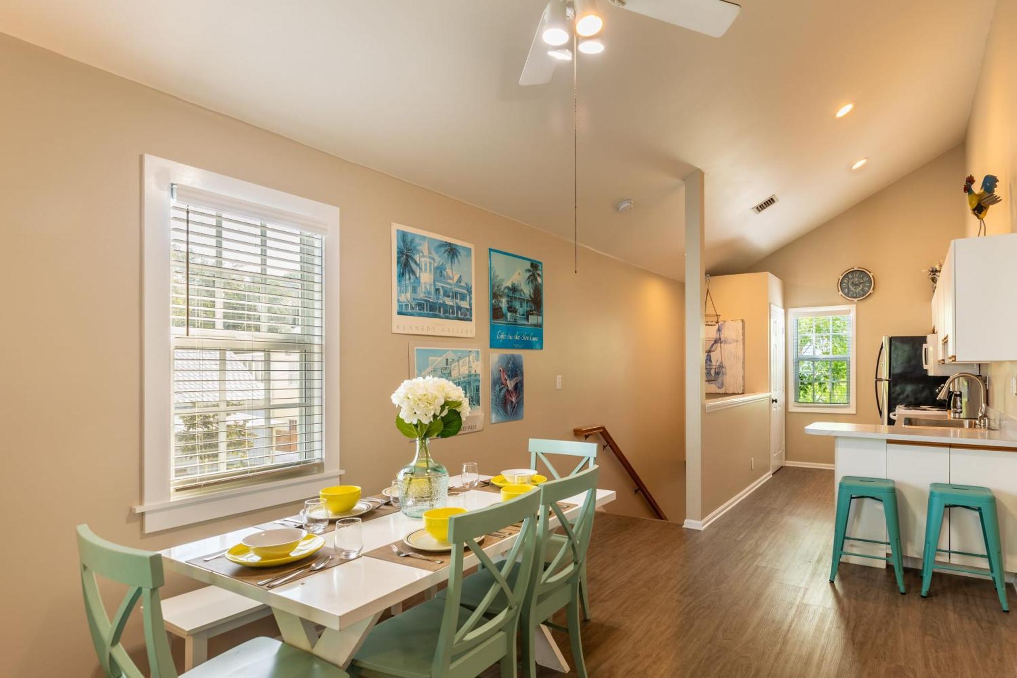 Parrot Perch By Avantstay Old Town W Shared Pool Week Long Only Holiday home Key West