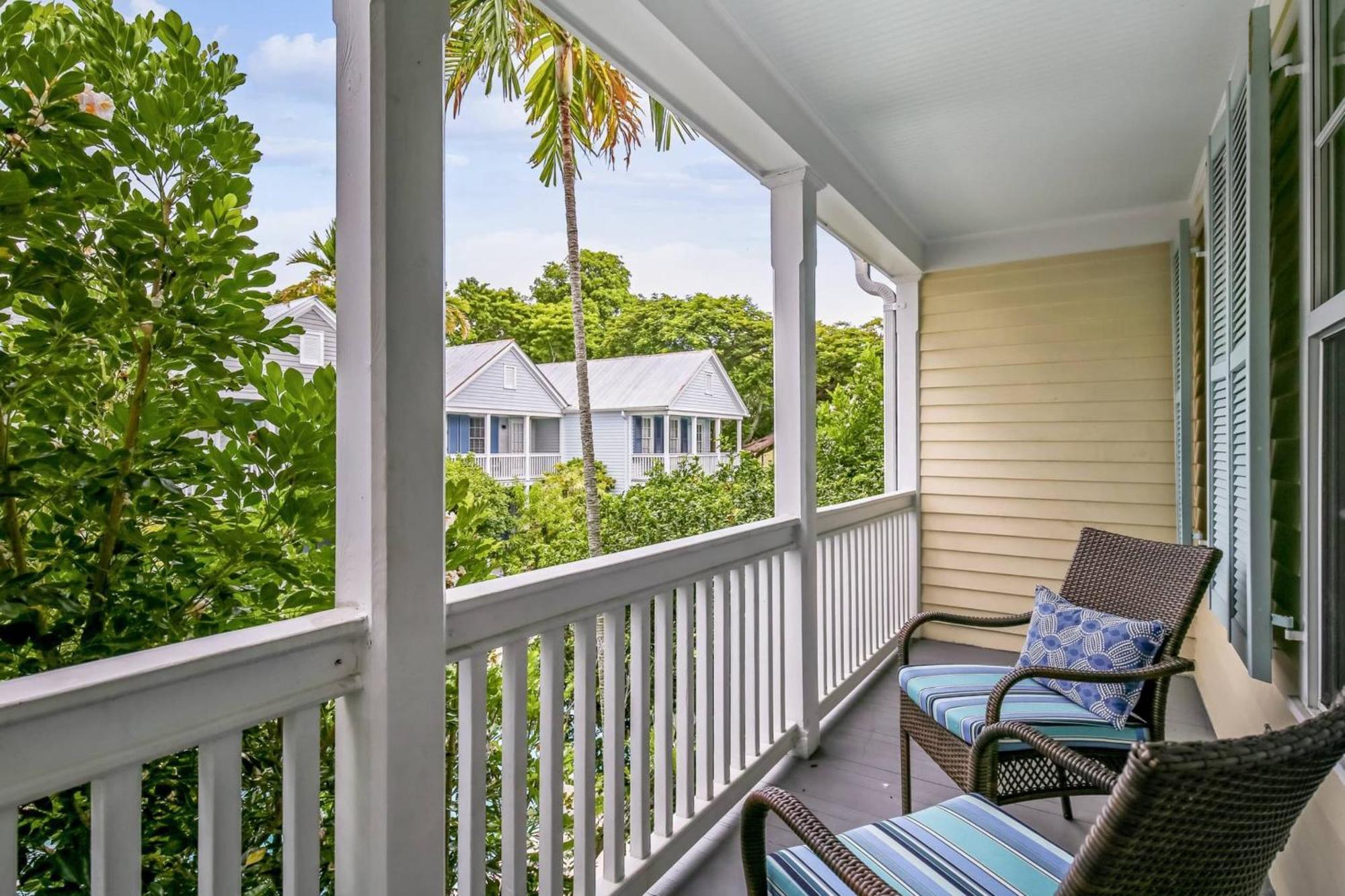 Holiday home Tumis Time Out By Avantstay Heart Of Old Town W Shared Pool Month Long Only *