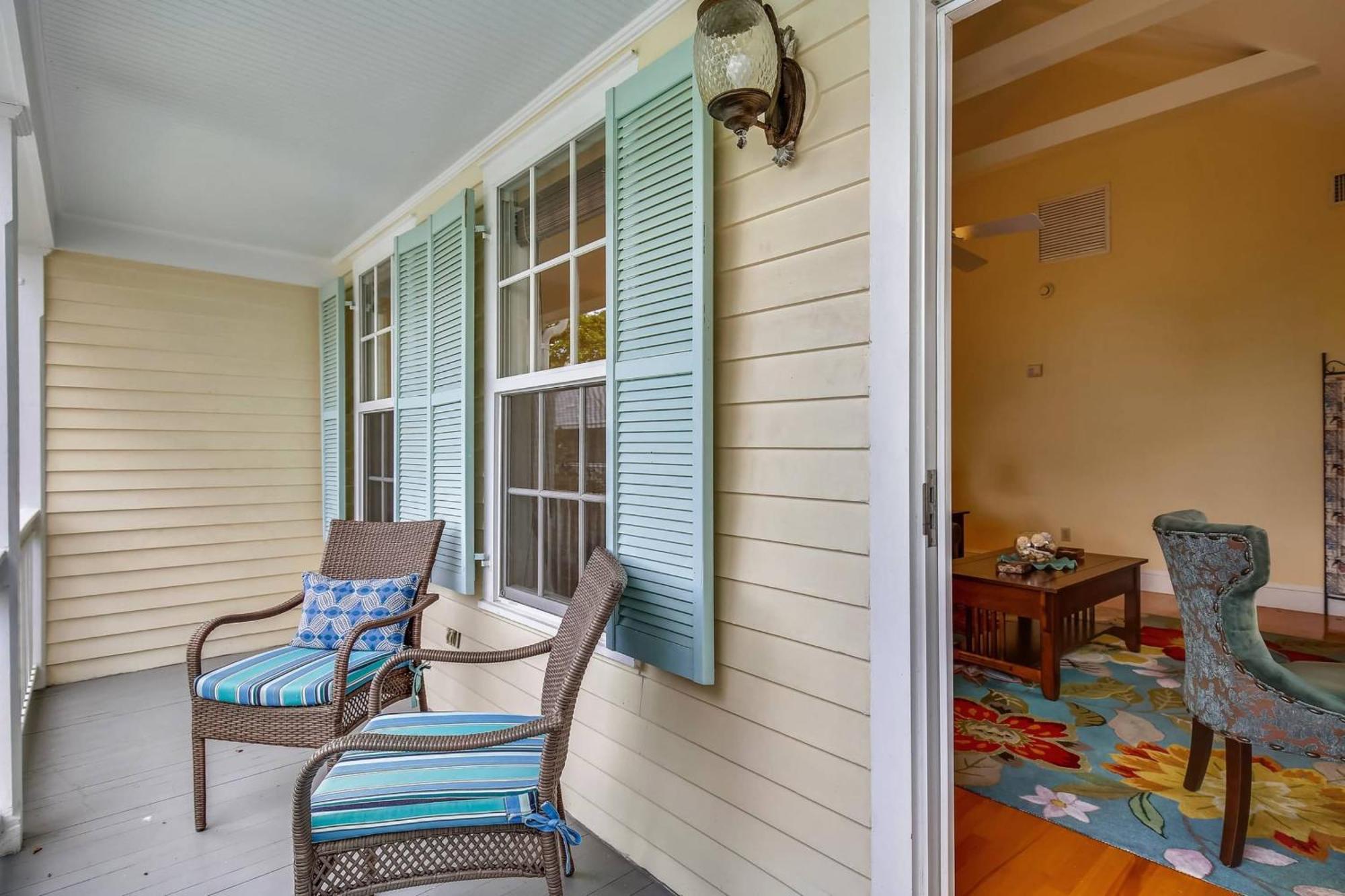 Holiday home Tumis Time Out By Avantstay Heart Of Old Town W Shared Pool Month Long Only Key West