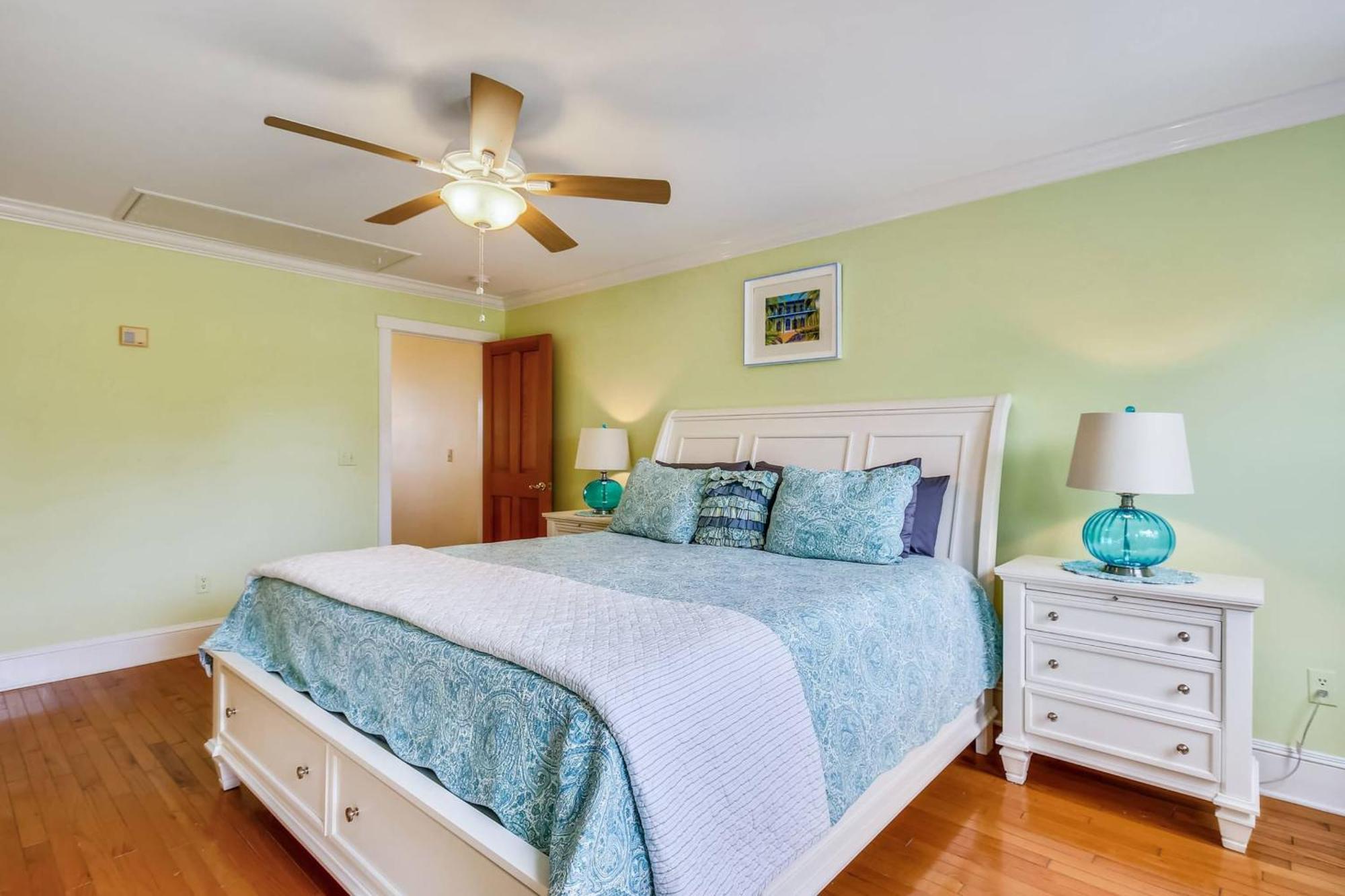 Holiday home Tumis Time Out By Avantstay Heart Of Old Town W Shared Pool Month Long Only Key West