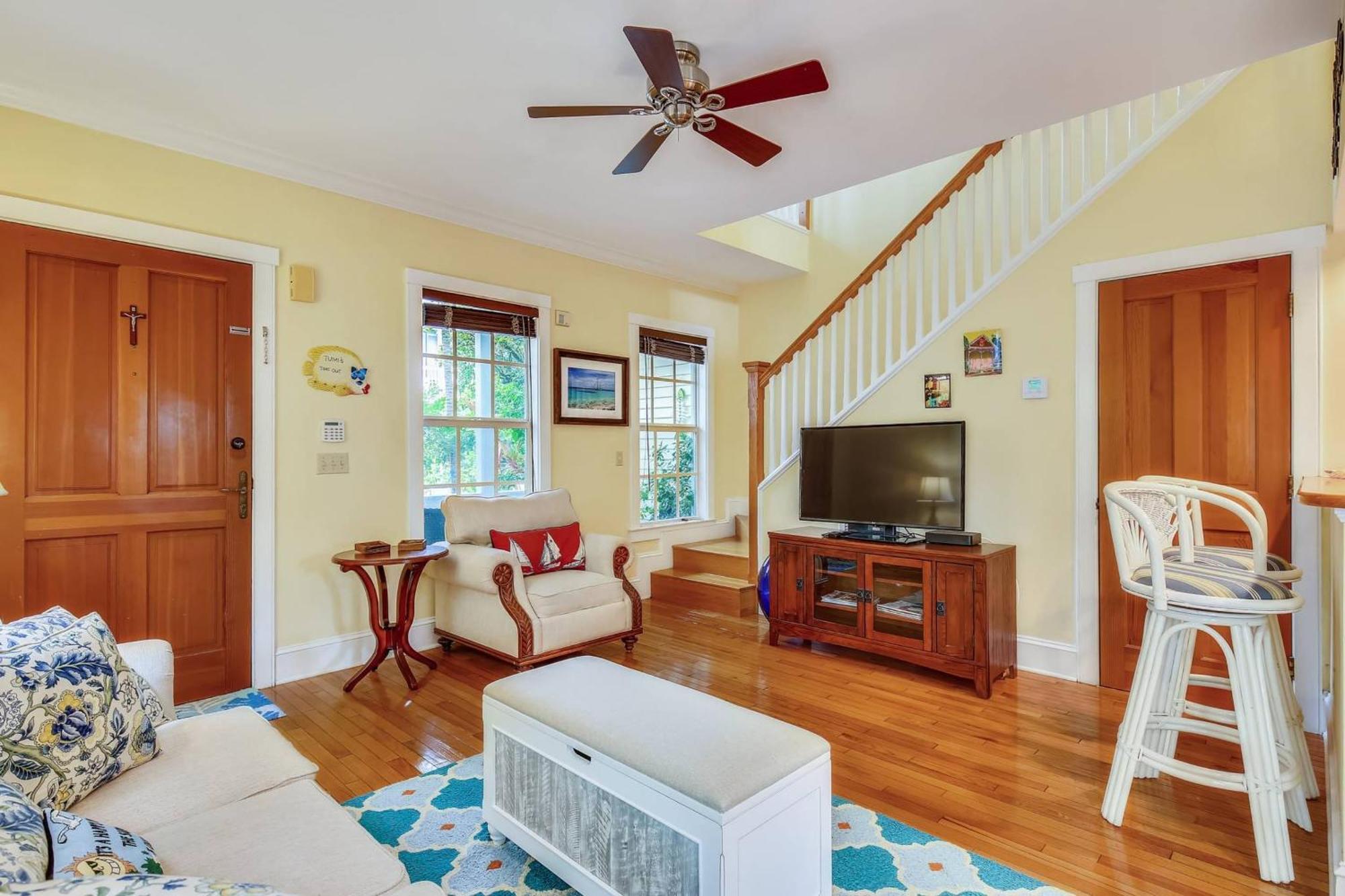Tumis Time Out By Avantstay Heart Of Old Town W Shared Pool Month Long Only Key West