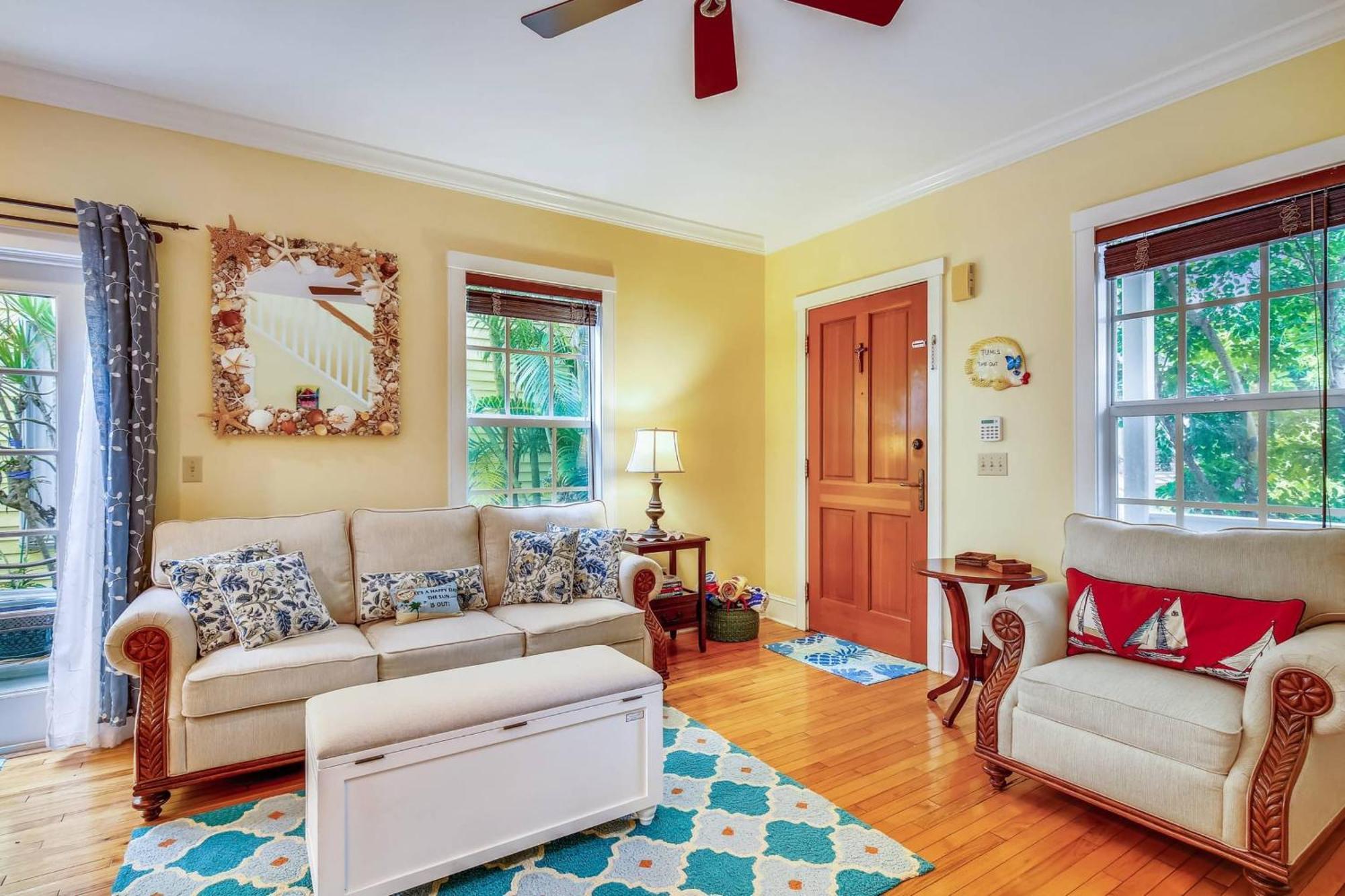 Tumis Time Out By Avantstay Heart Of Old Town W Shared Pool Month Long Only Key West