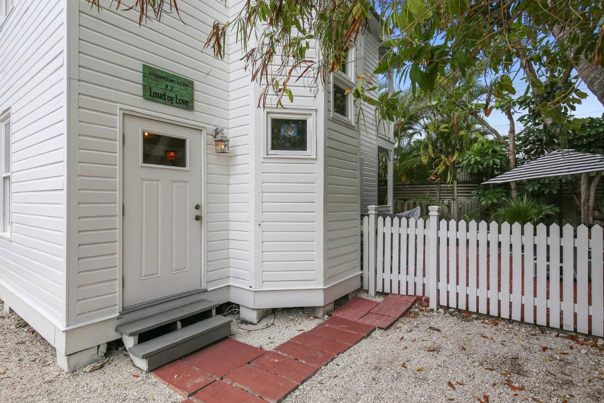 Holiday home Land Of By Avantstay Pets Allowed Shared Pool Great Location Month Long Only Key West