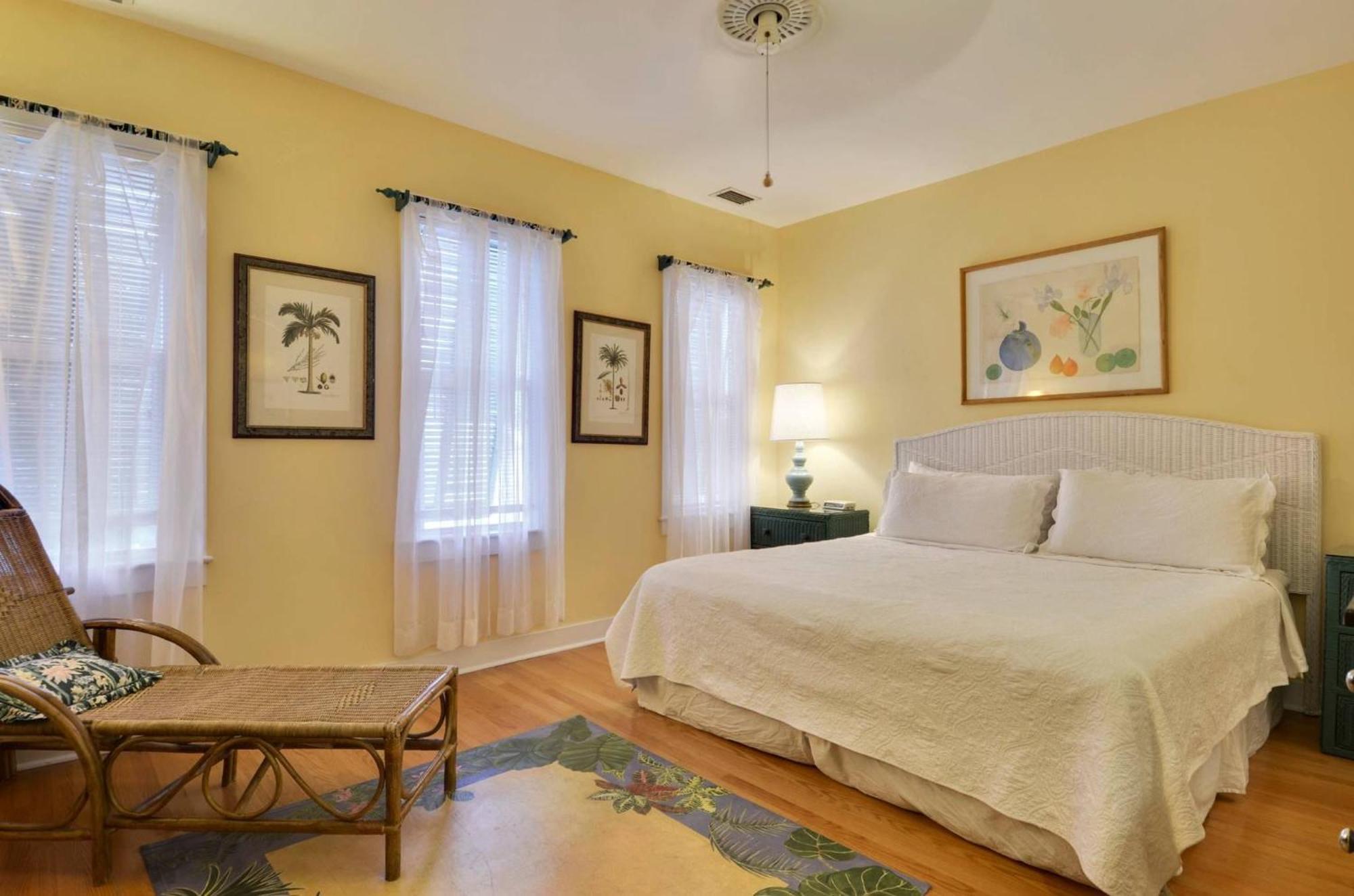 Holiday home Tropical Dreaming By Avantstay 4 Blks To Private Pool Key West