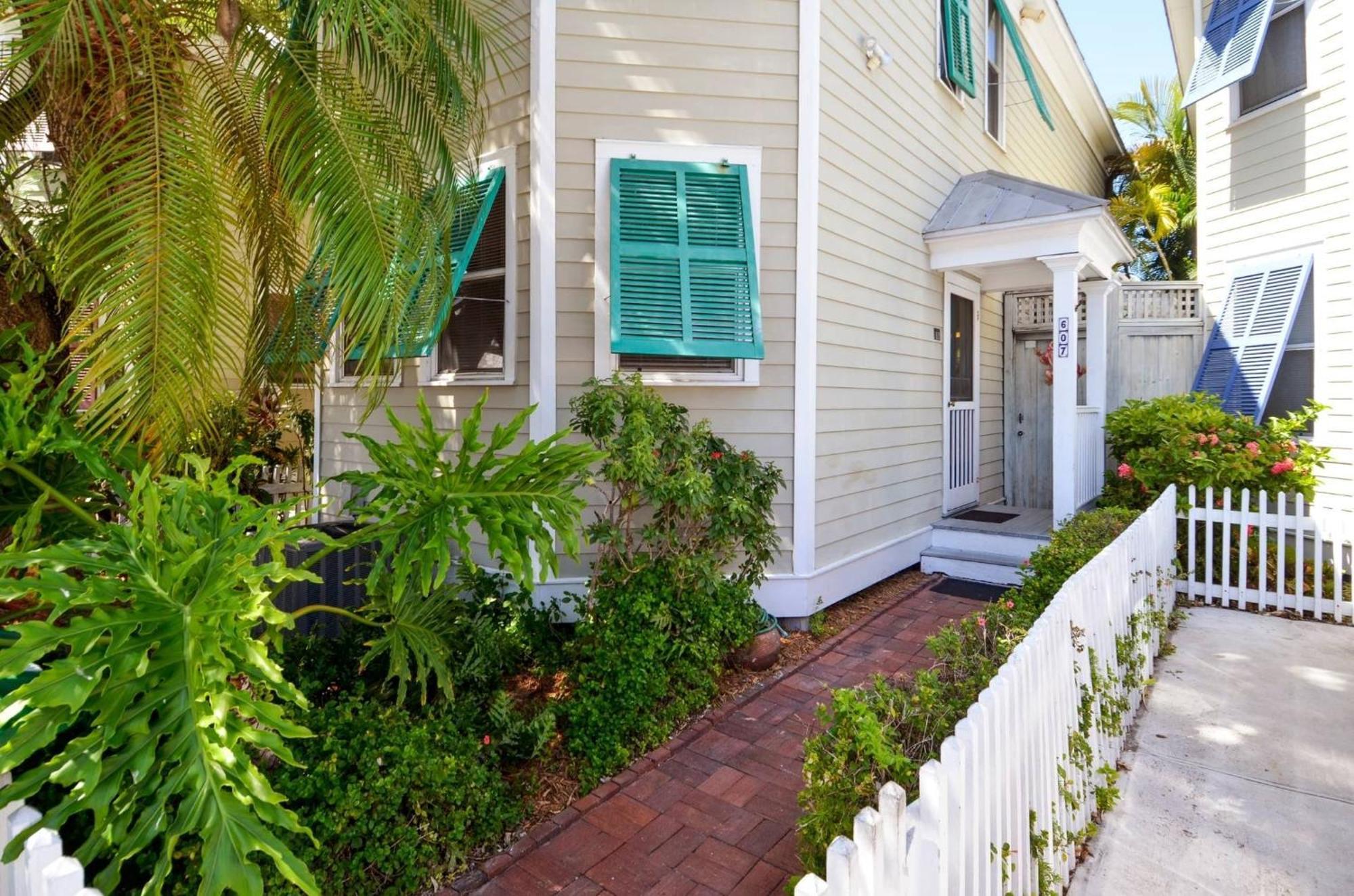 Holiday home Tropical Dreaming By Avantstay 4 Blks To Private Pool