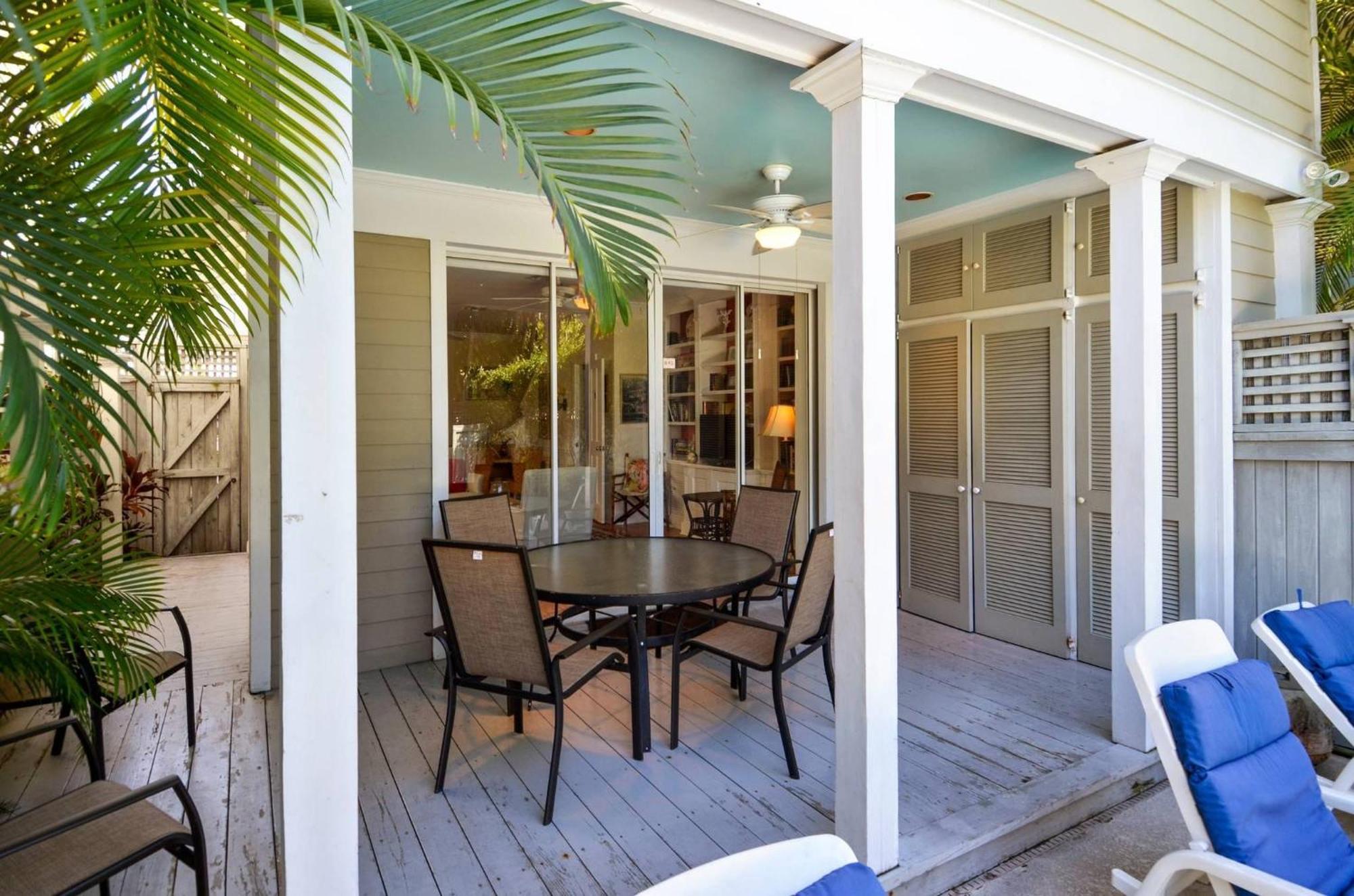 Holiday home Tropical Dreaming By Avantstay 4 Blks To Private Pool Key West
