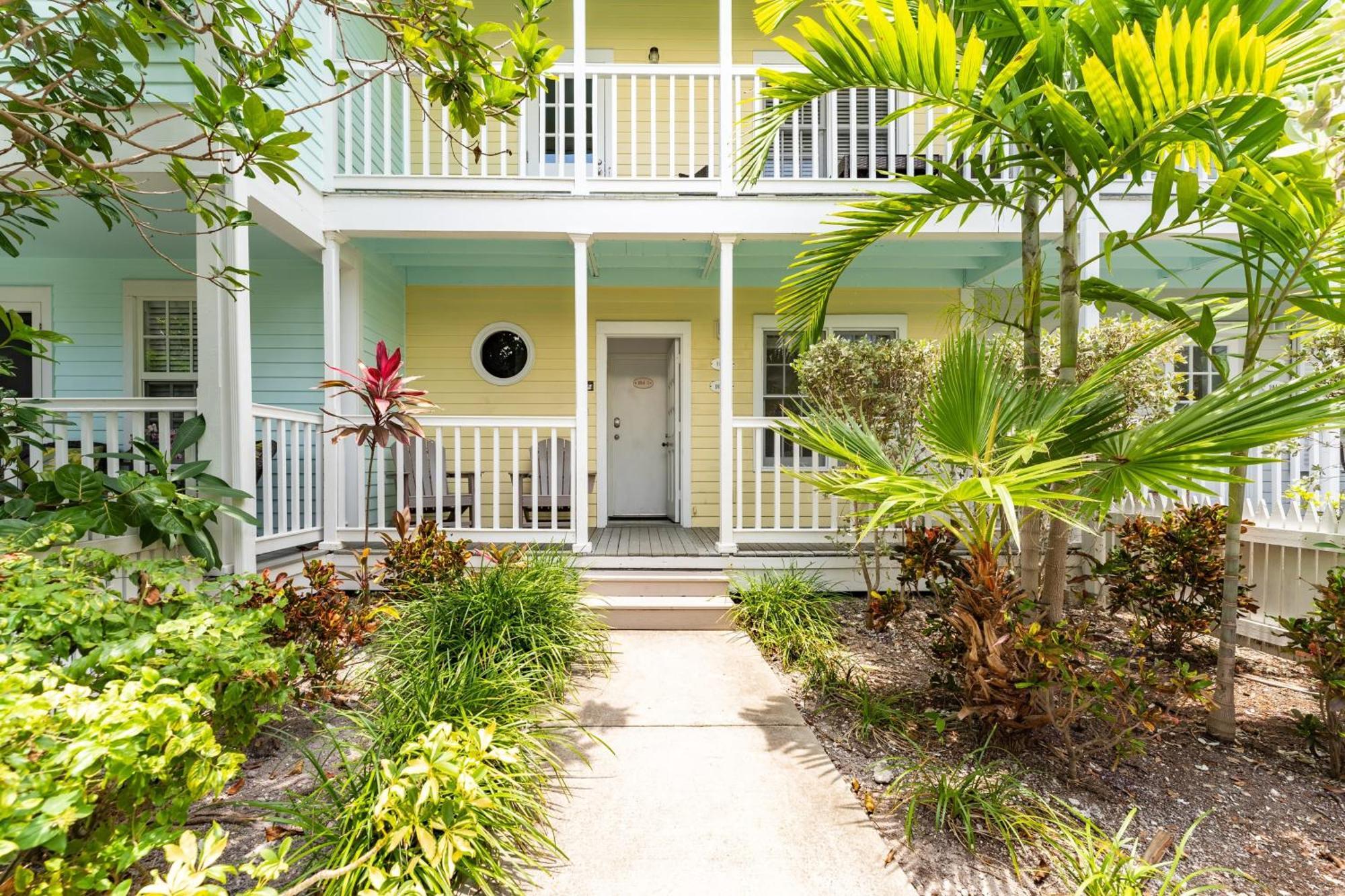 Conch Adventure By Avantstay Great Location W Patio Outdoor Dining And Shared Pool Week Long Holiday home *