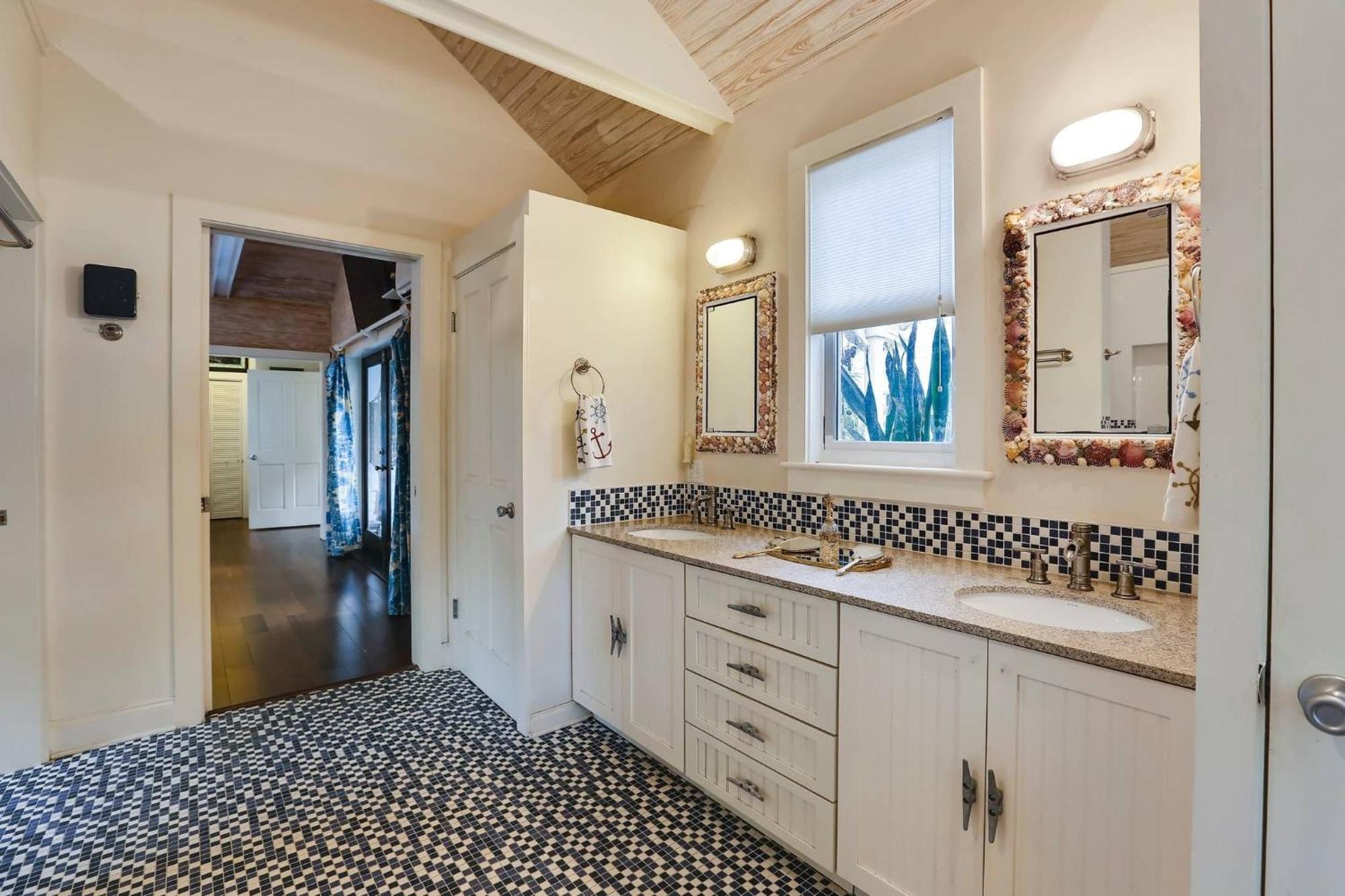 Boat House By Avantstay Character Location W Shared Pool Month Long *