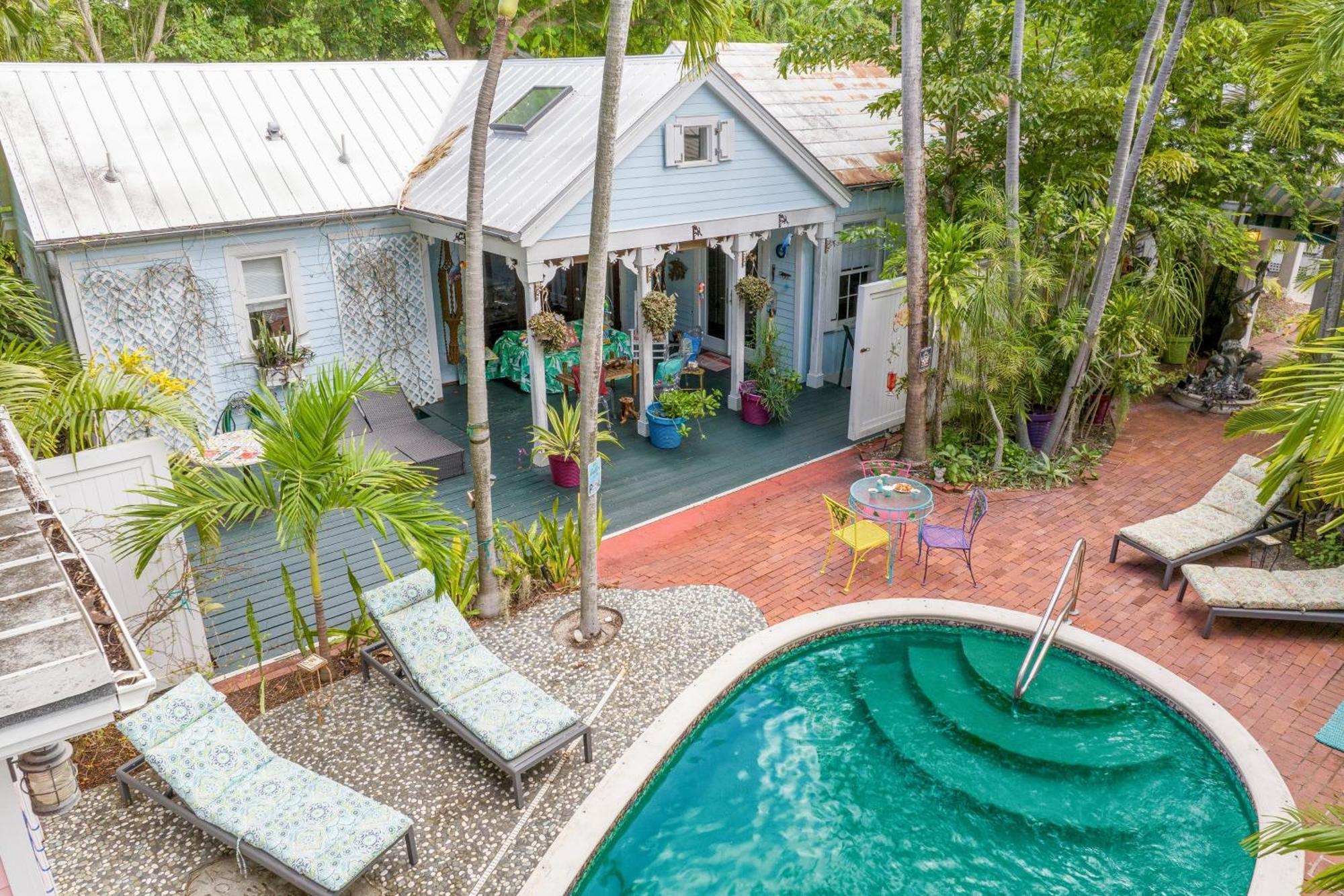 Boat House By Avantstay Character Location W Shared Pool Month Long Holiday home