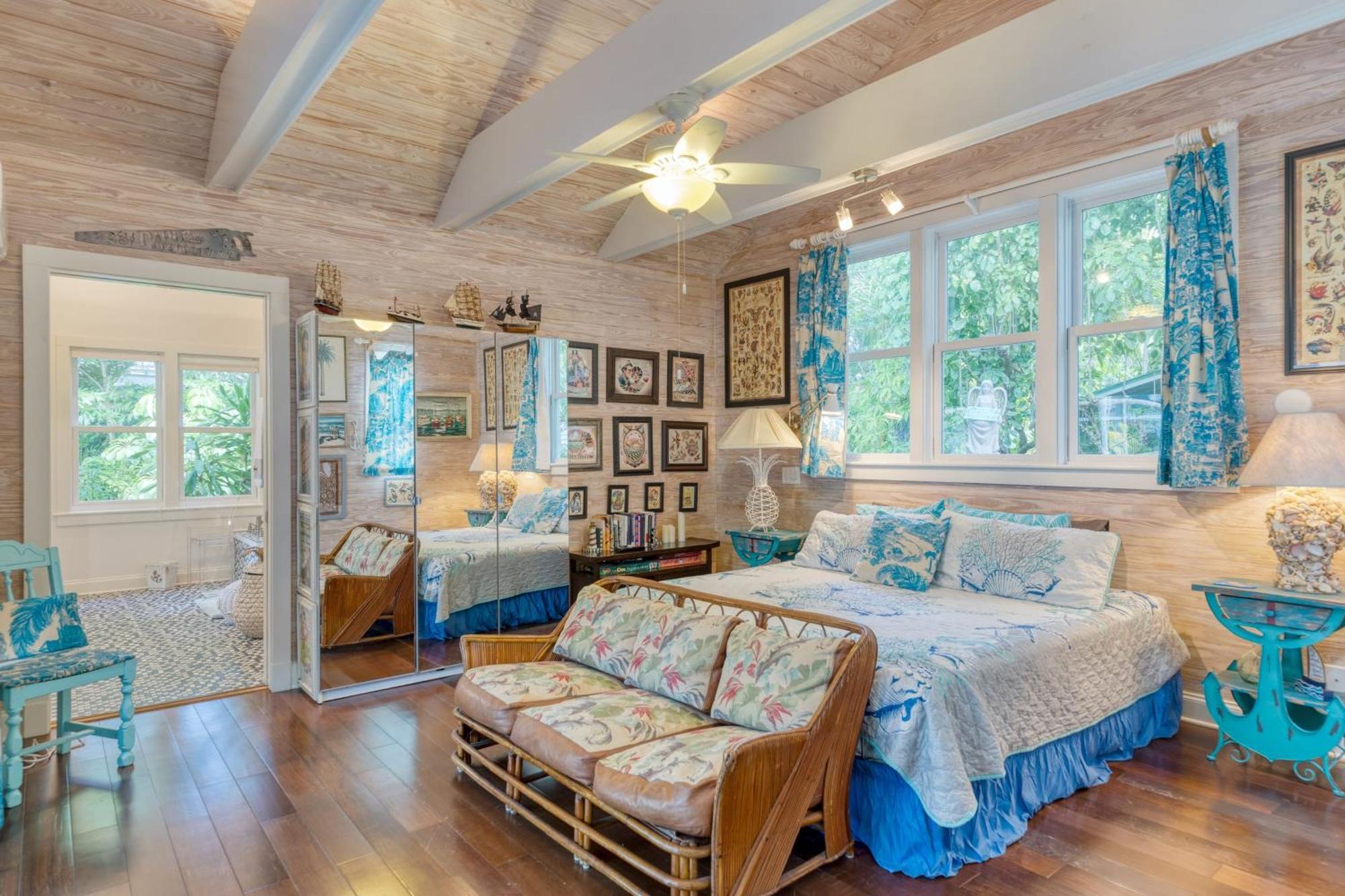 Boat House By Avantstay Character Location W Shared Pool Month Long