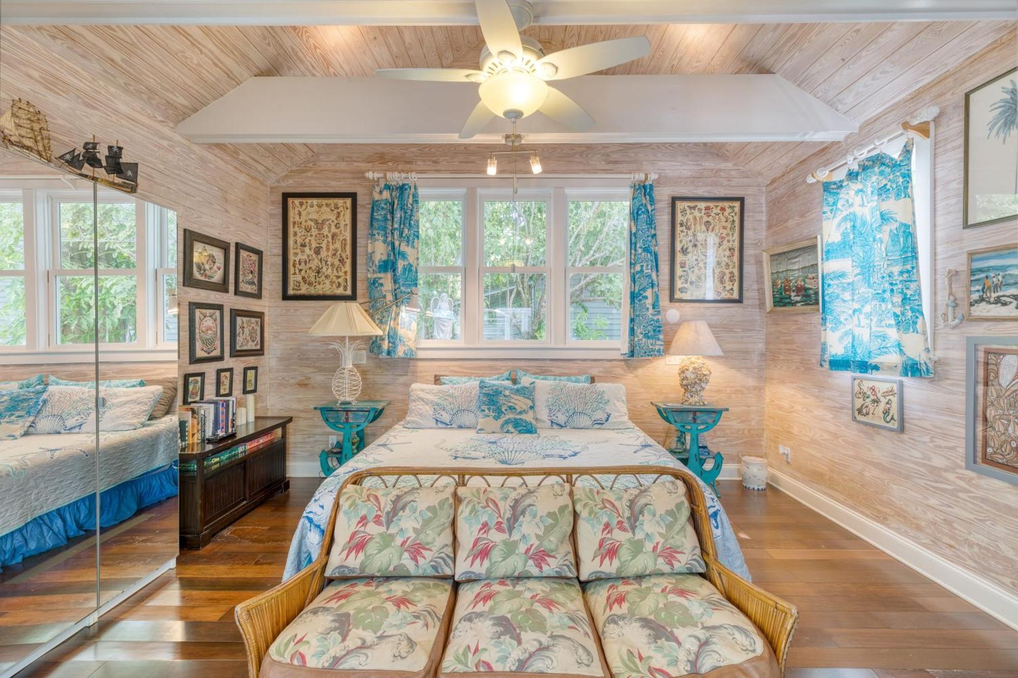 Holiday home Boat House By Avantstay Character Location W Shared Pool Month Long