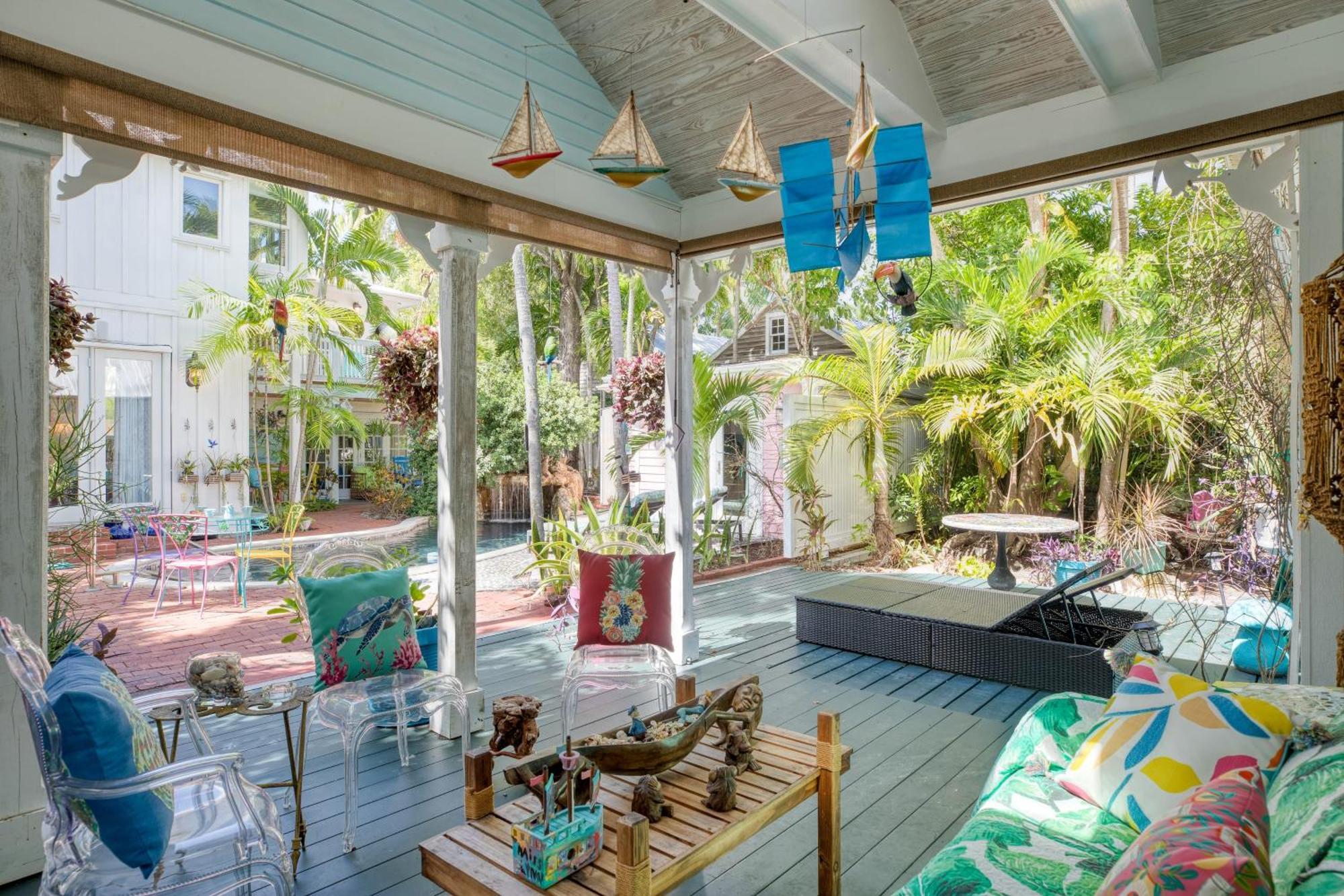 Boat House By Avantstay Character Location W Shared Pool Month Long * Key West