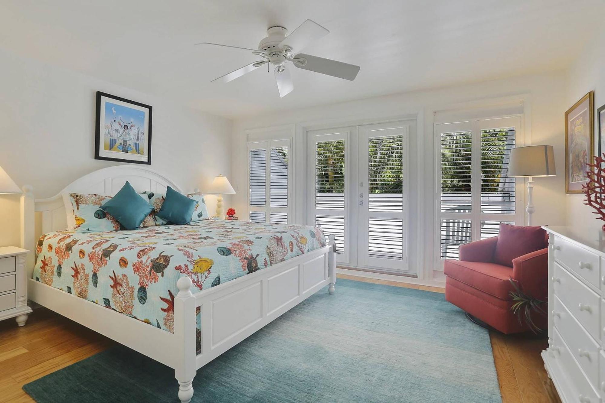 Found By Avantstay Close To Shops W Patio Shared Pool Week Long Only Holiday home Key West