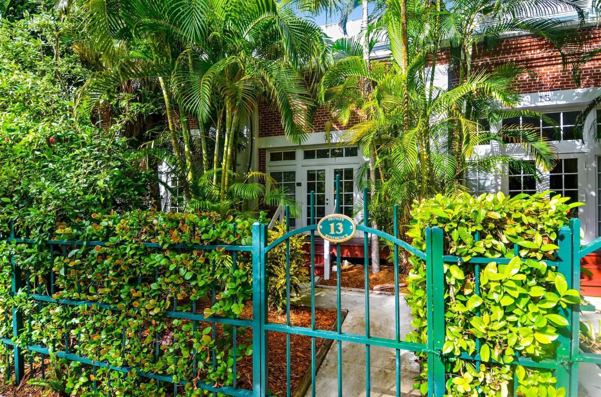 Found By Avantstay Close To Shops W Patio Shared Pool Week Long Only * Key West