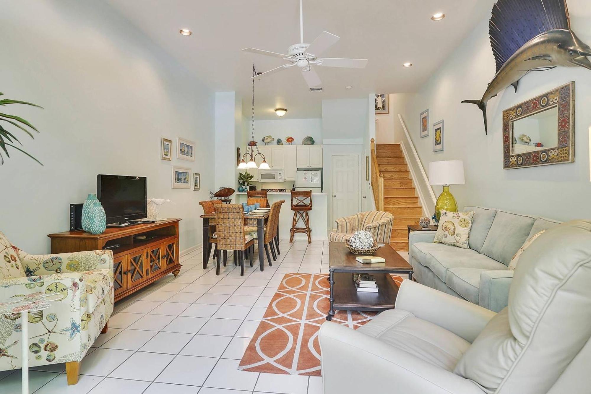 Found By Avantstay Close To Shops W Patio Shared Pool Week Long Only Holiday home Key West