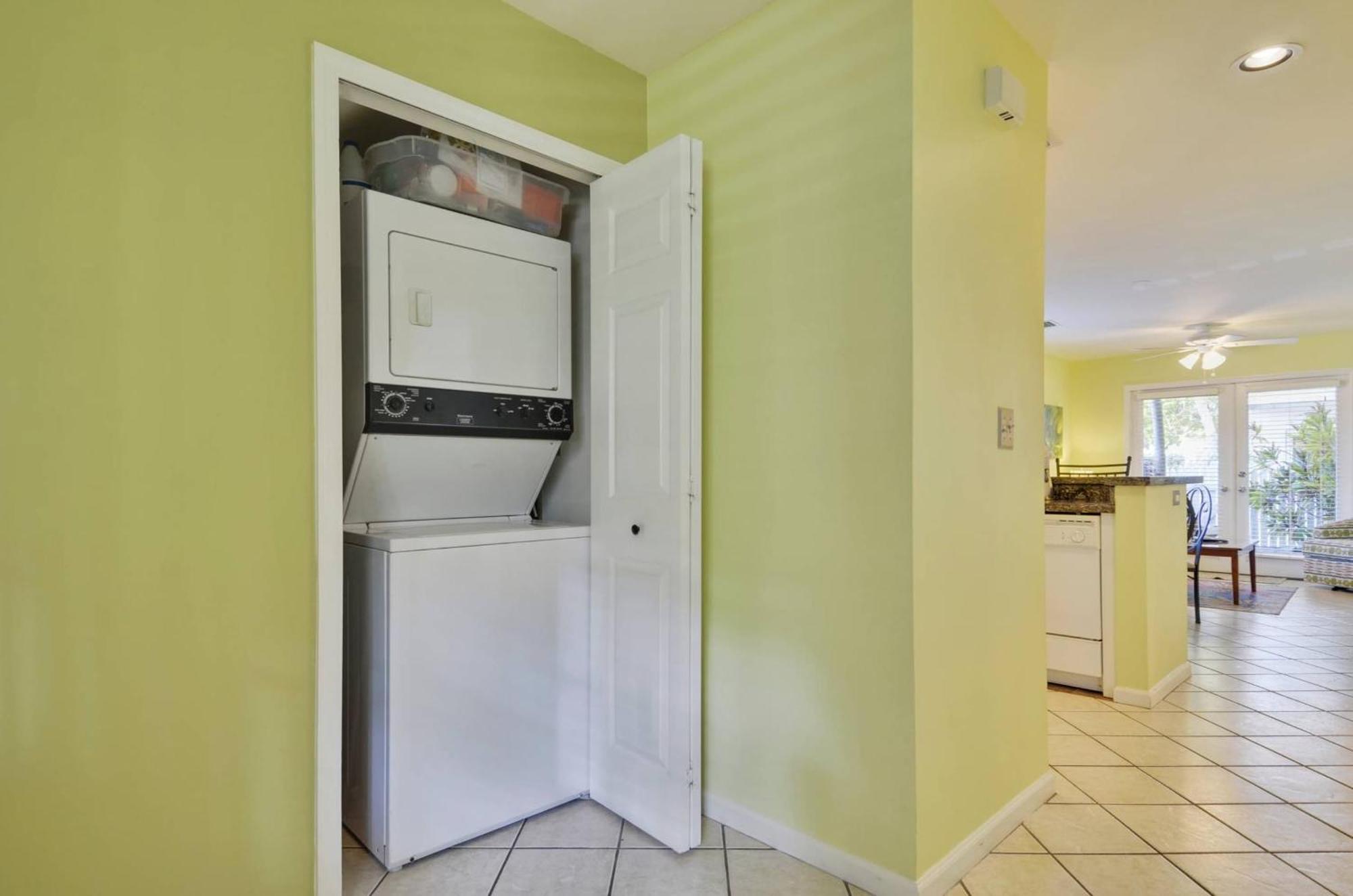 House By Avantstay Communal Pool Gated Community Great Location Holiday home Key West
