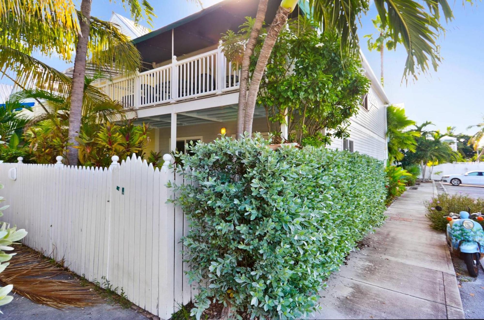 House By Avantstay Communal Pool Gated Community Great Location Key West