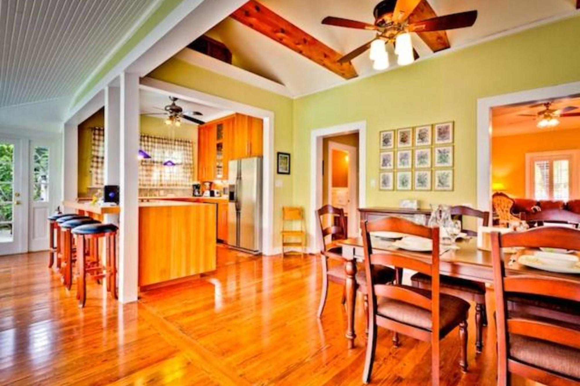 Casa De Rosalie By Avantstay Great Location W Pool Bbq Outdoor Dining Month Long Only Holiday home