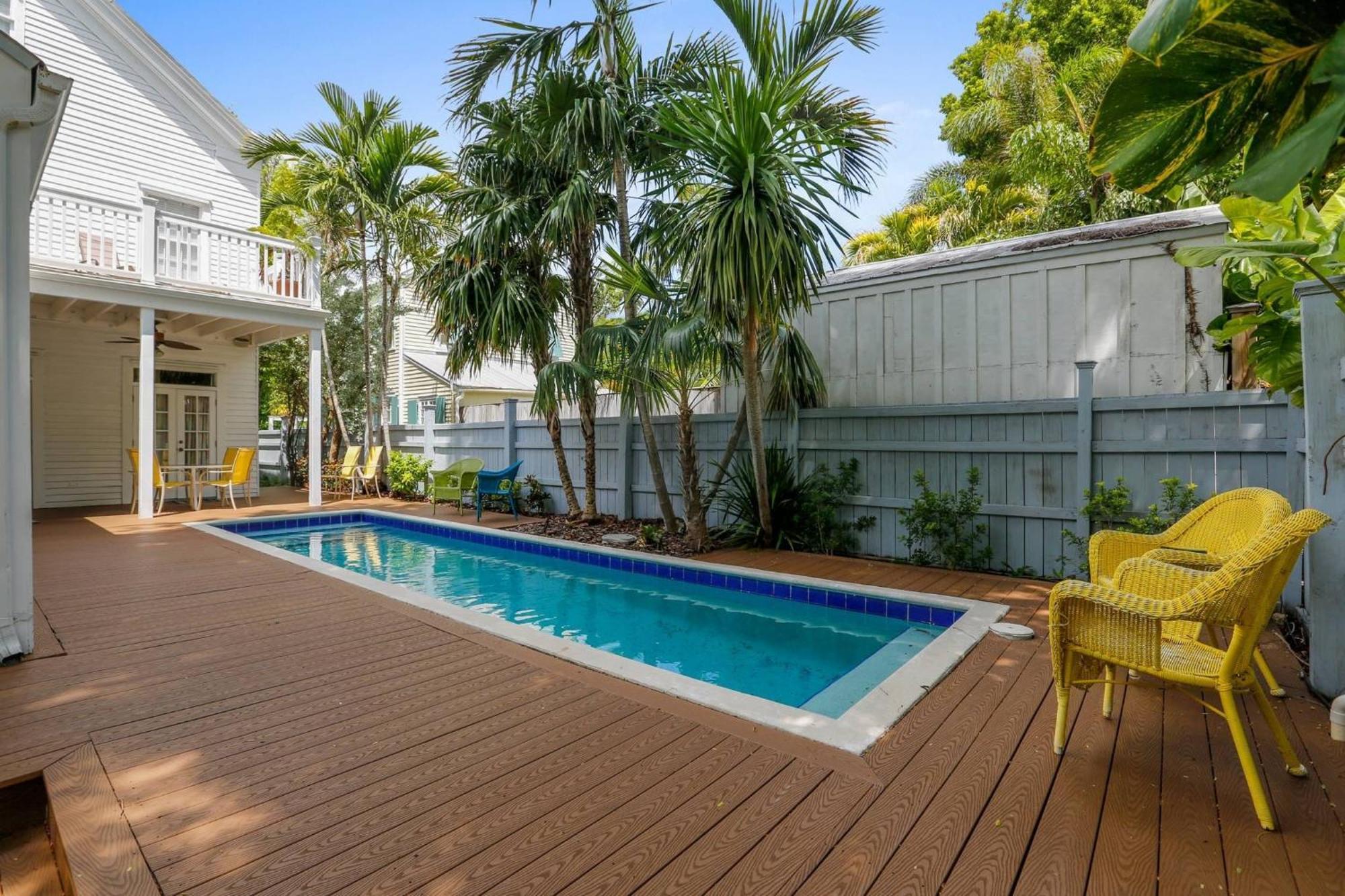 Lighthouse By Avantstay Walk To Southernmost Point W Private Pool Patio Month Long