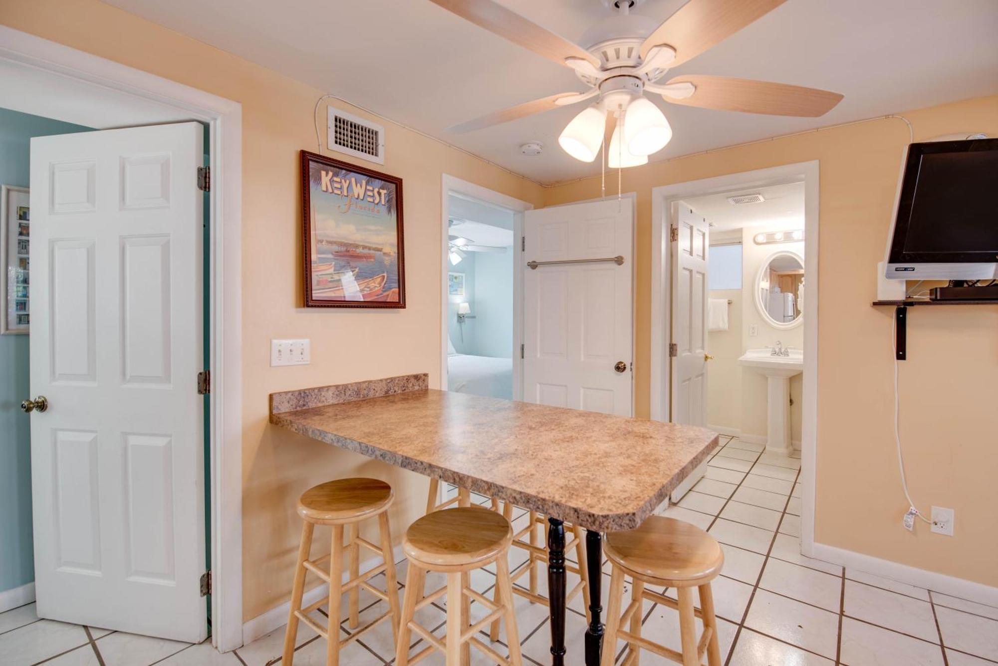 Holiday home Duval Hideaway