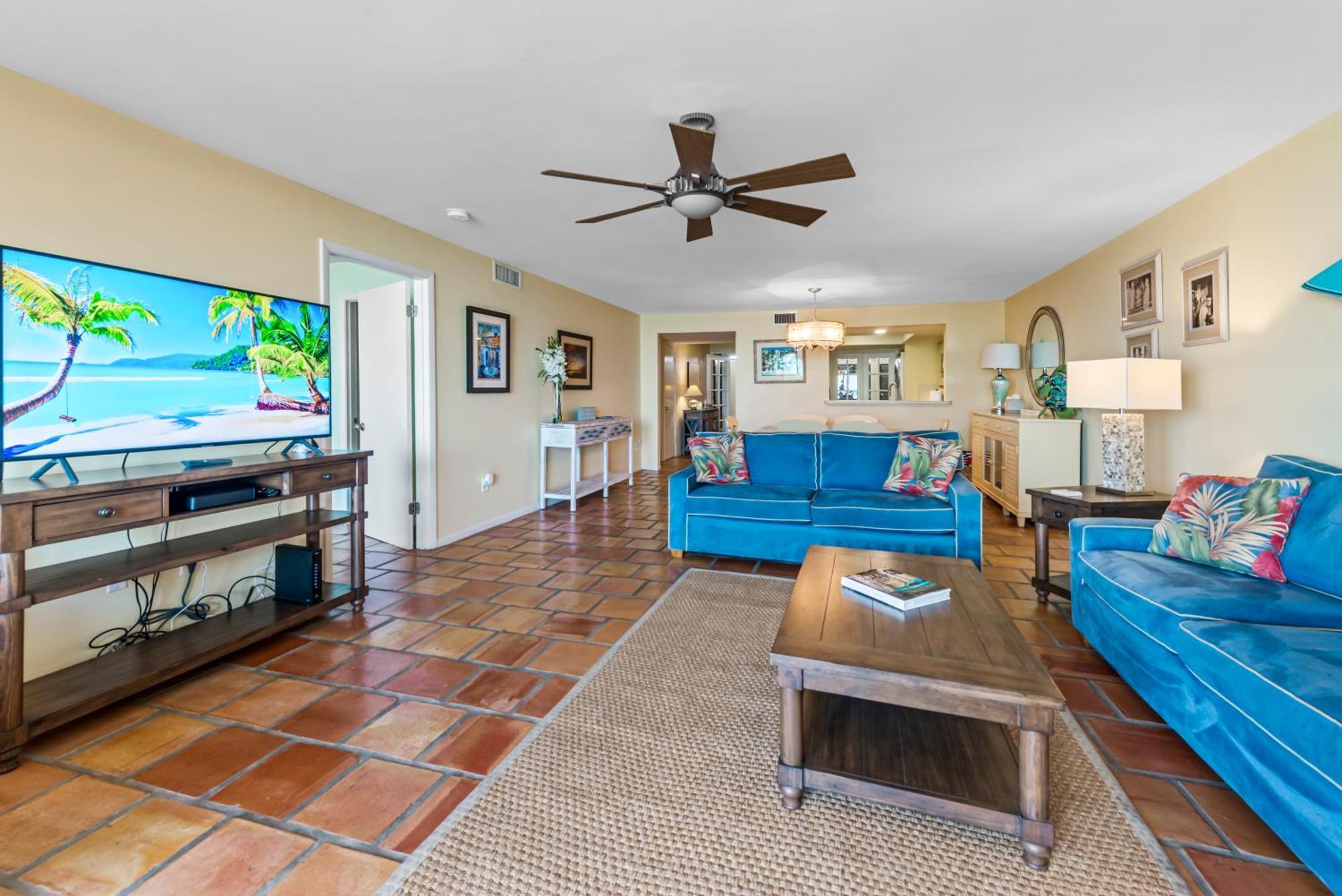 Club Oasis 304 Apartment