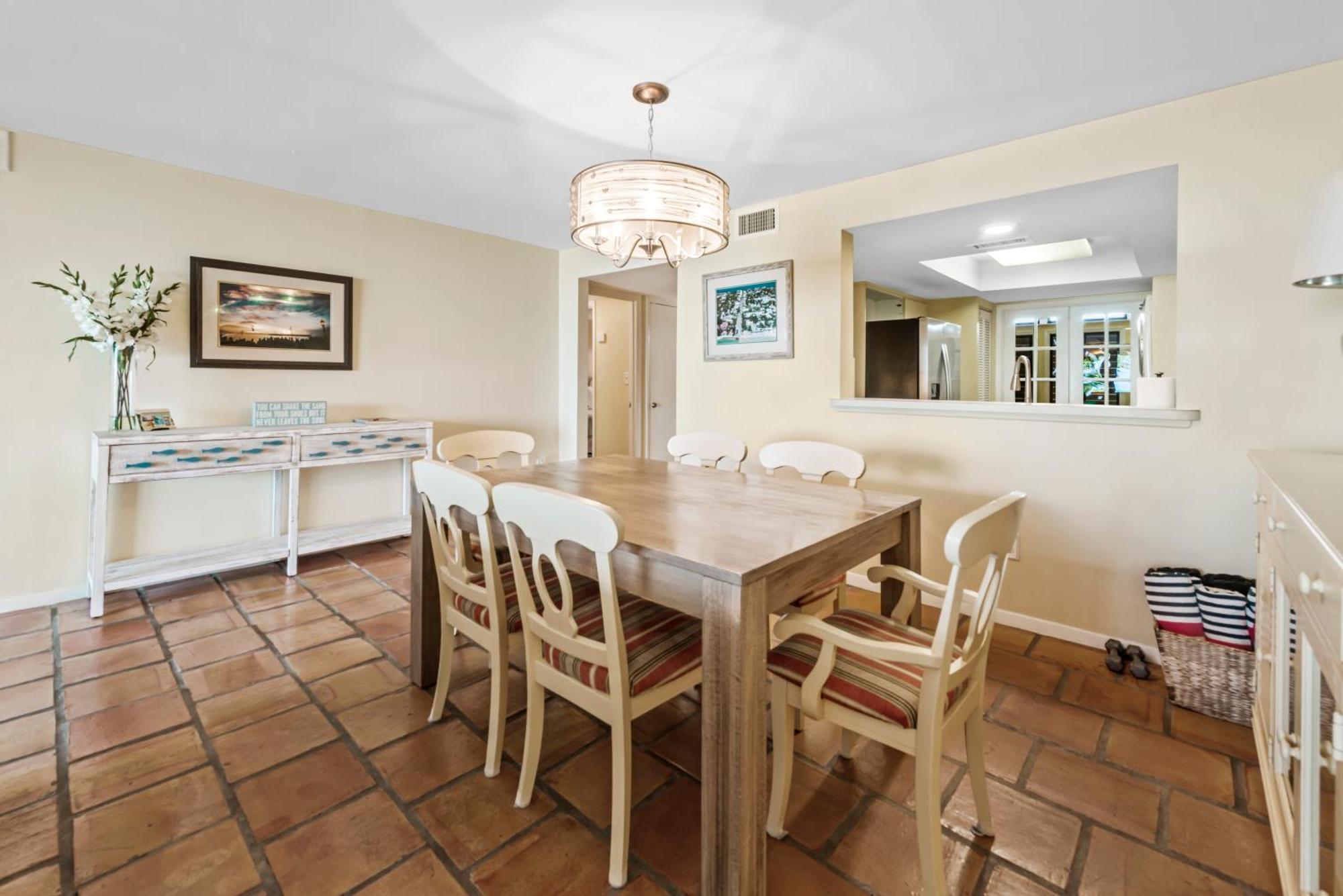 Club Oasis 304 Apartment