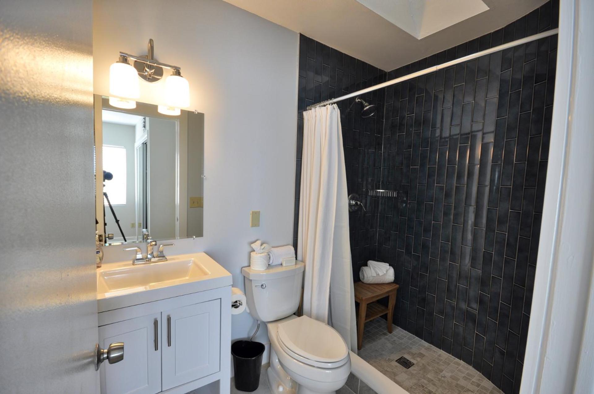 Duval Square Penthouse *