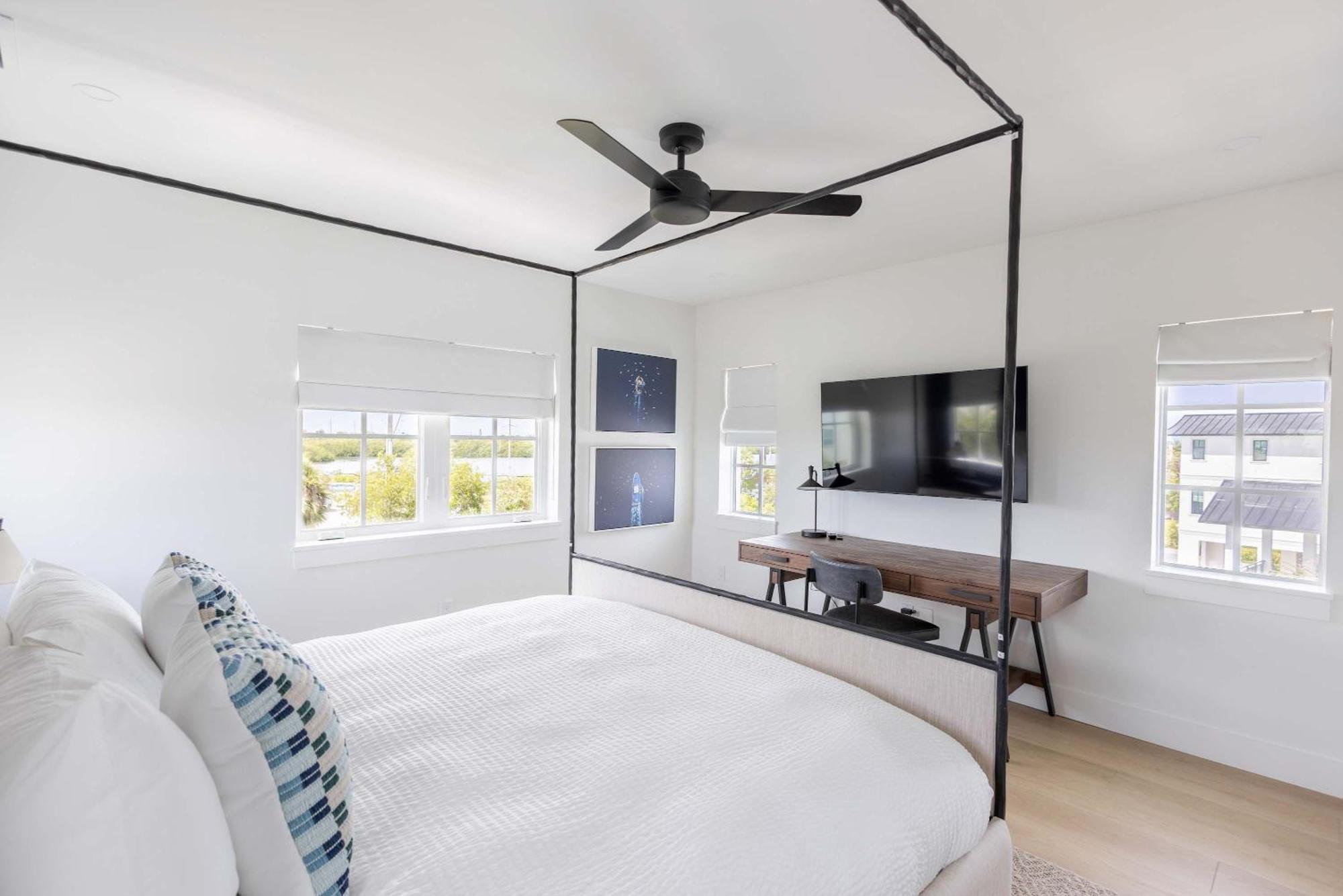 Brand New & Private Pool - Palmgale House Holiday home Key West