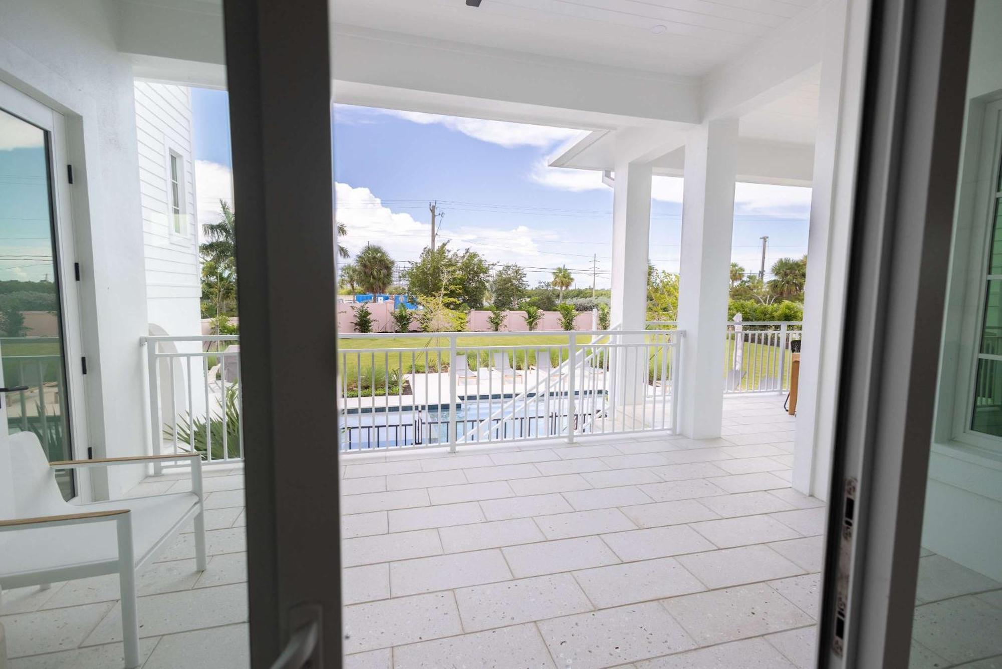 Holiday home Brand New & Private Pool - Palmgale House Key West