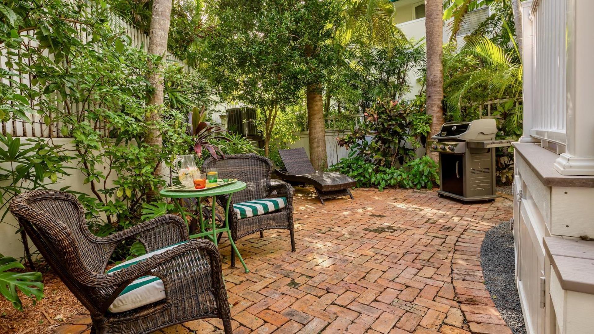 Banana Blossoms By Last Key Realty Holiday home