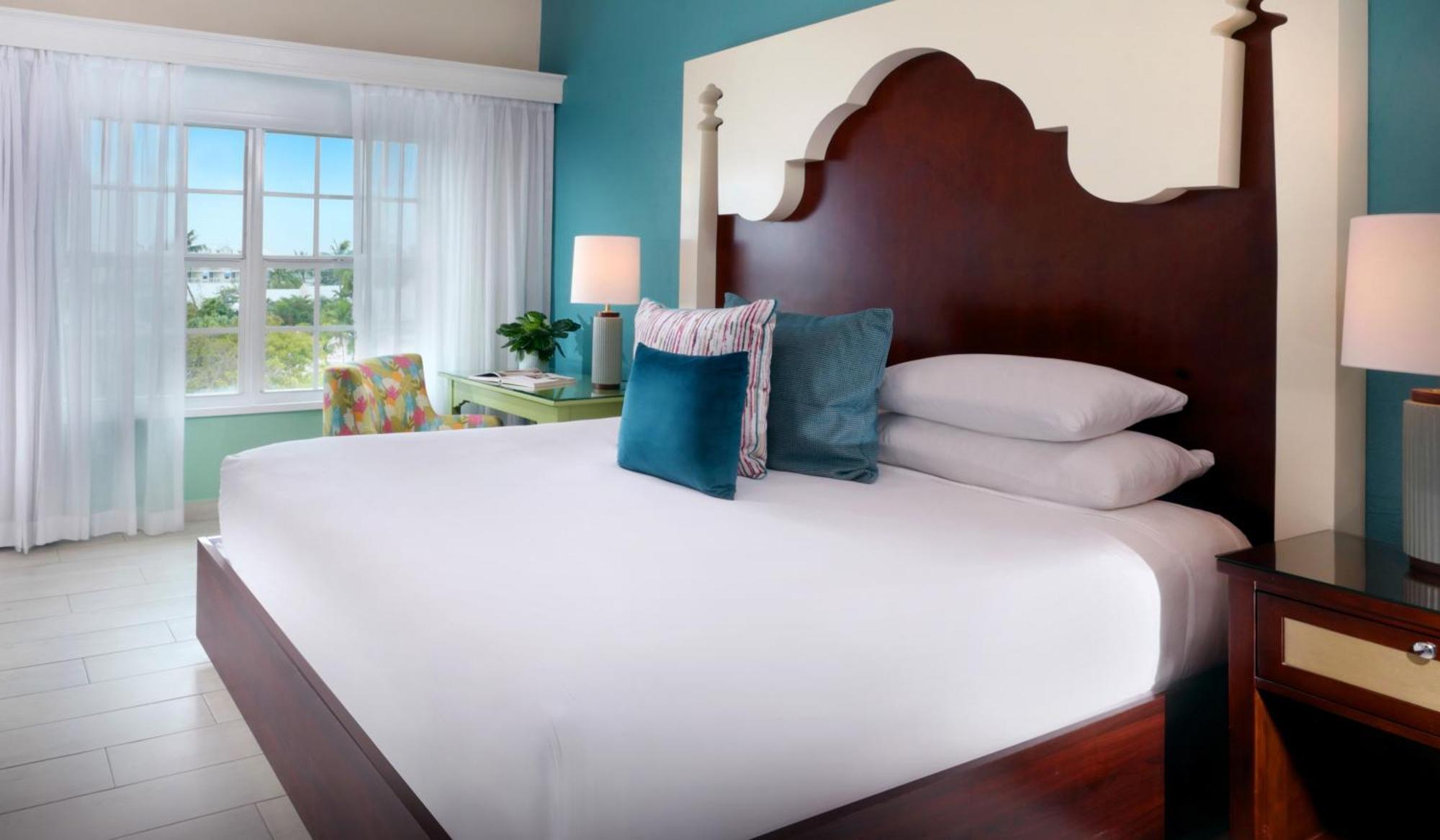 Resort Ocean Key & Spa, A Noble House Key West
